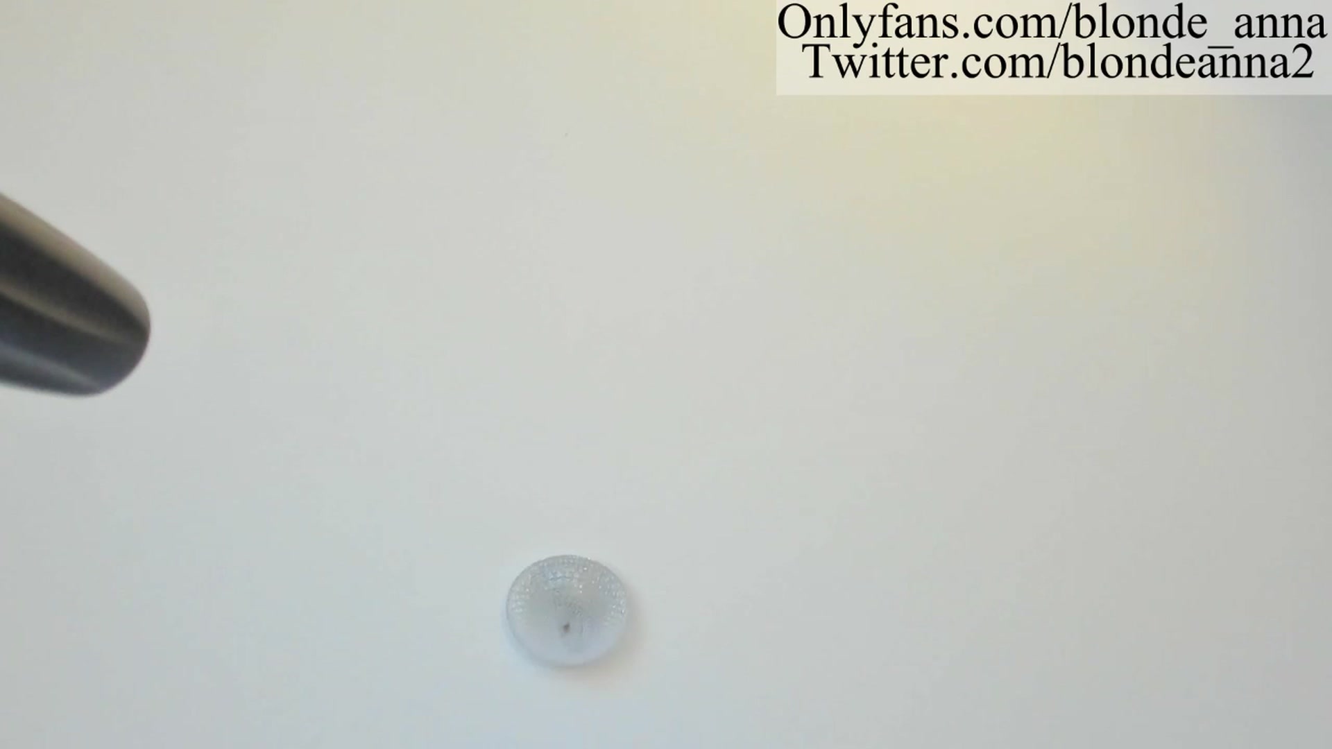 Gallery image thumbnail from Anna_Brown's myfreecams stream on, 05/15/2023, 01:58 image 6 of 20