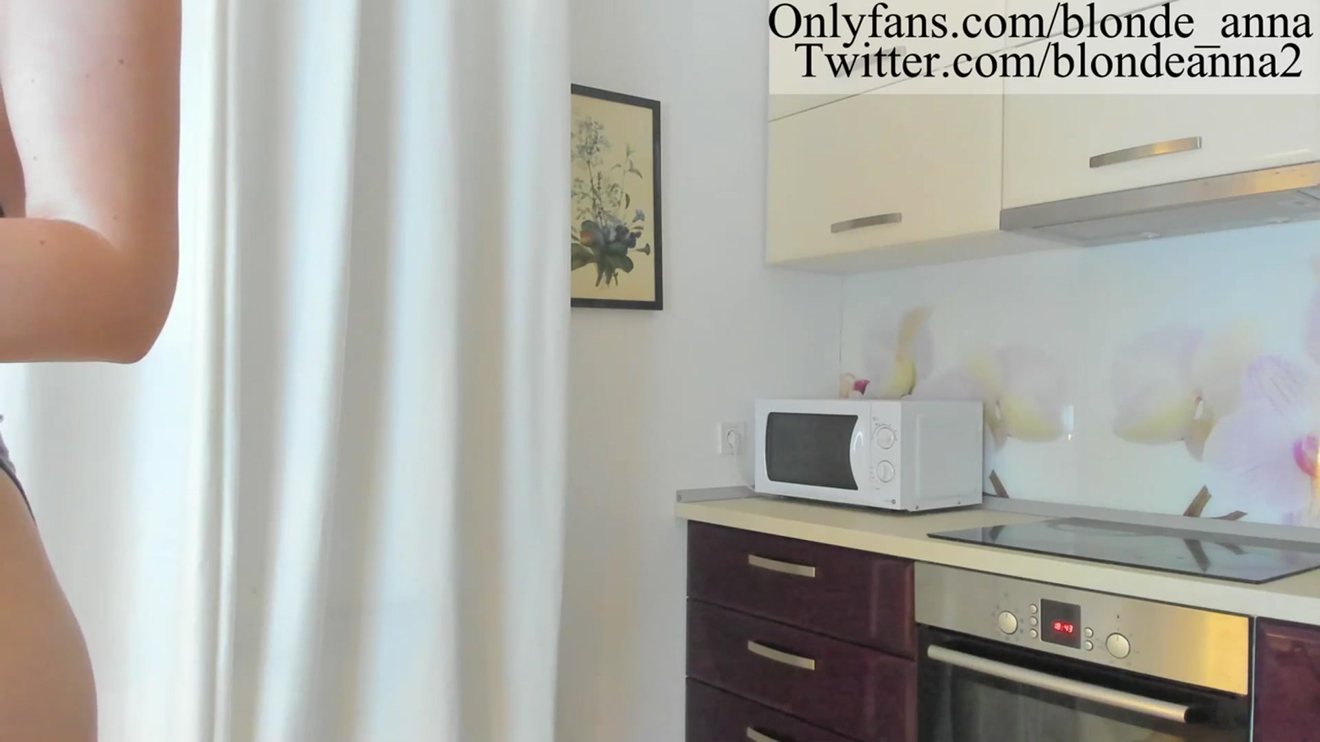 Gallery image thumbnail from Anna_Brown's myfreecams stream on, 07/09/2023, 17:52 image 14 of 20