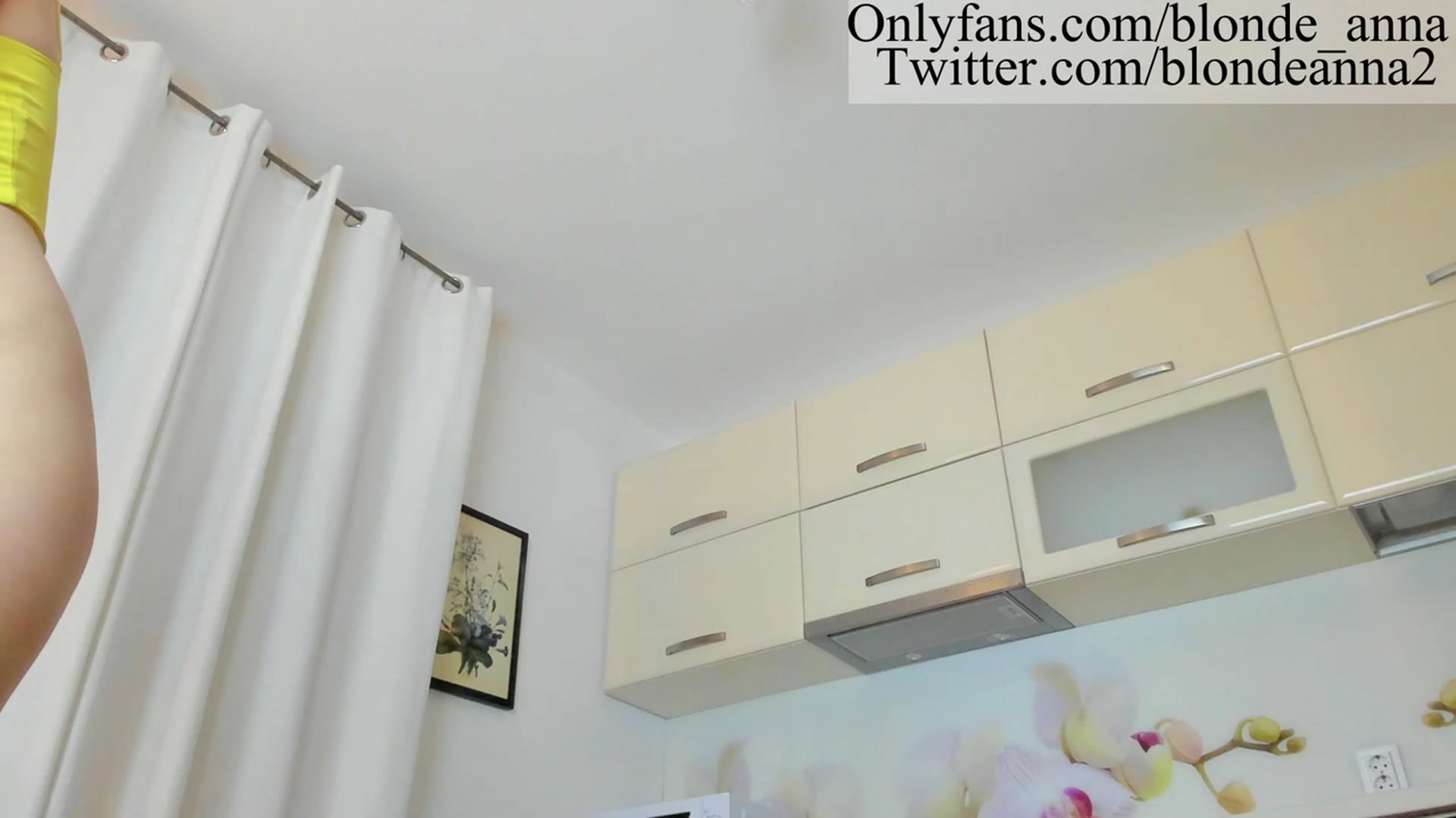 Gallery image thumbnail from Anna_Brown's myfreecams stream on, 07/18/2023, 19:19 image 6 of 20