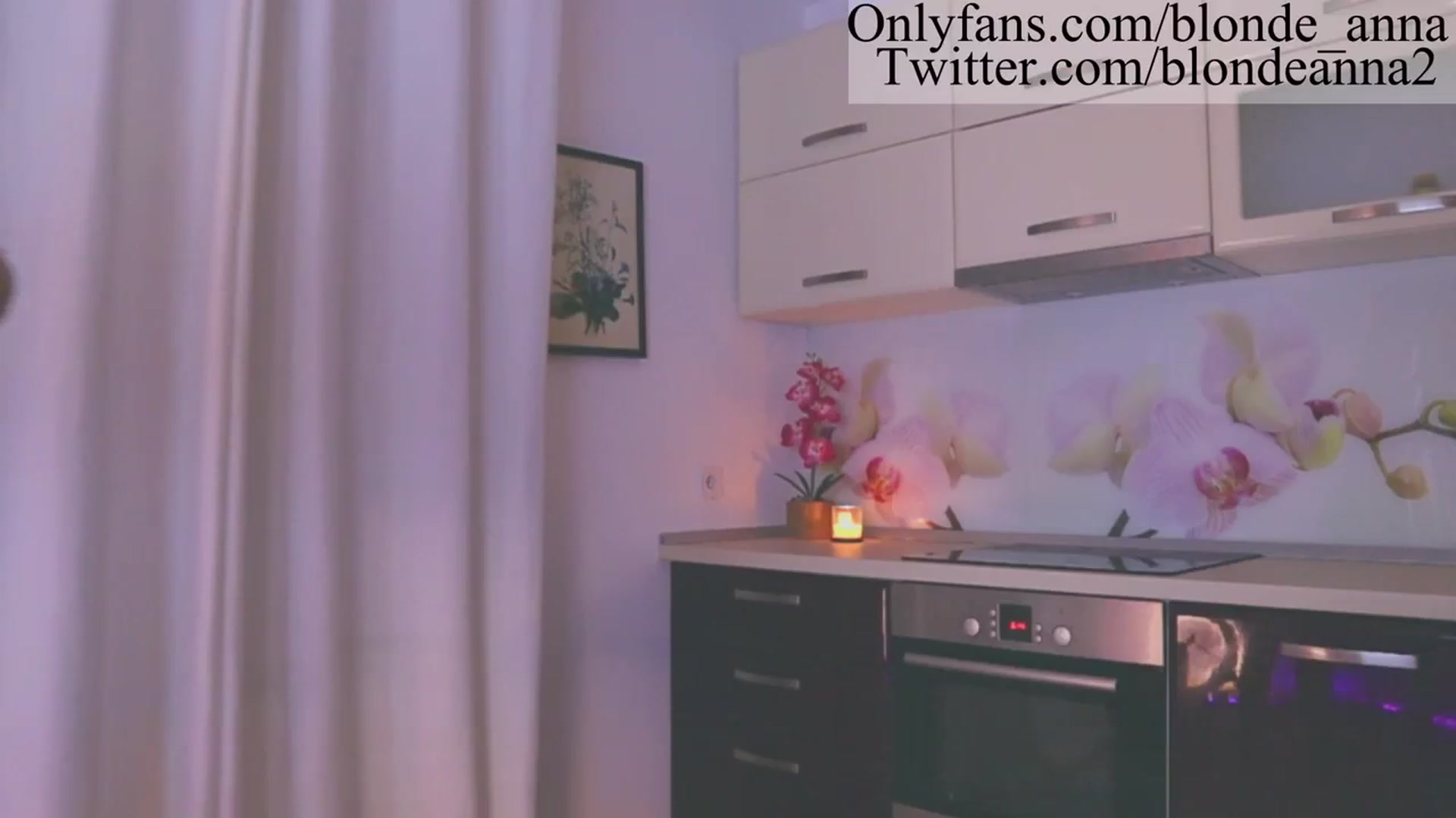 Gallery image thumbnail from Anna_Brown's myfreecams stream on, 08/18/2023, 19:56 image 19 of 20