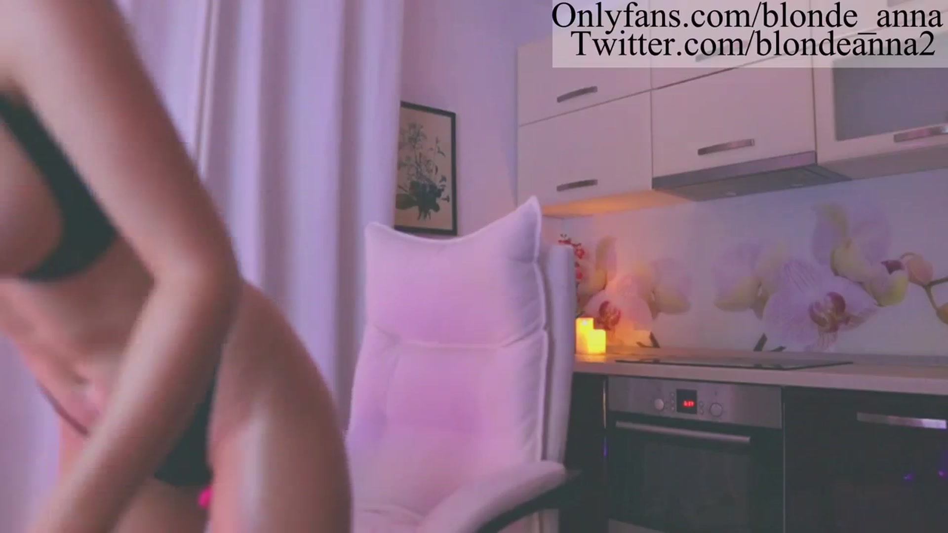 Gallery image thumbnail from Anna_Brown's myfreecams stream on, 08/19/2023, 20:58 image 13 of 20