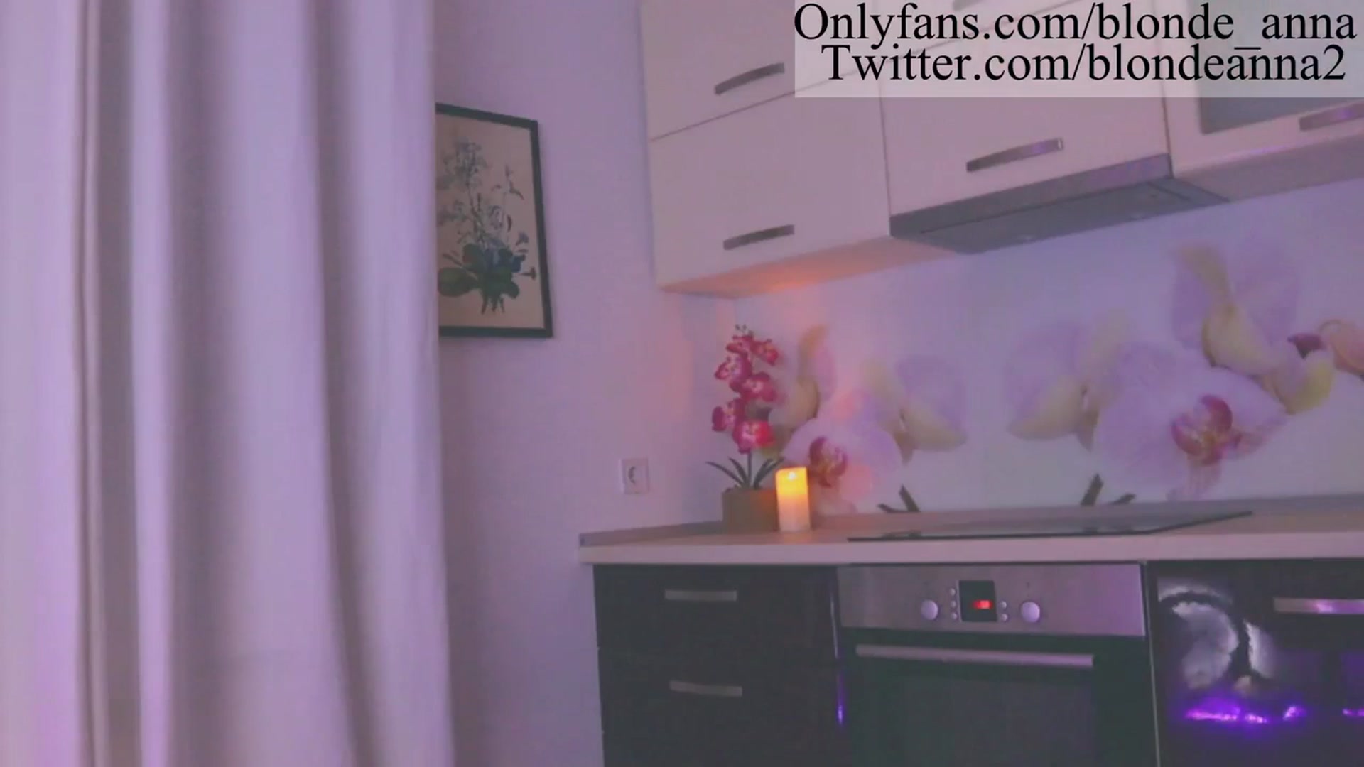 Gallery image thumbnail from Anna_Brown's myfreecams stream on, 08/24/2023, 16:28 image 7 of 20