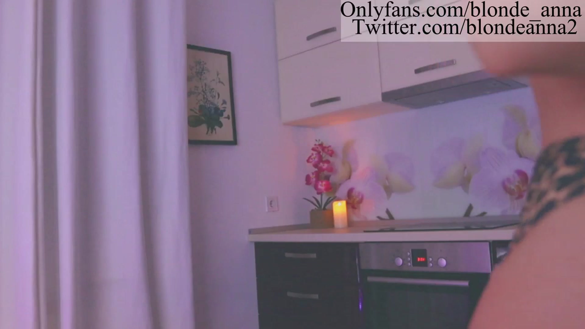 Gallery image thumbnail from Anna_Brown's myfreecams stream on, 08/24/2023, 16:28 image 9 of 20