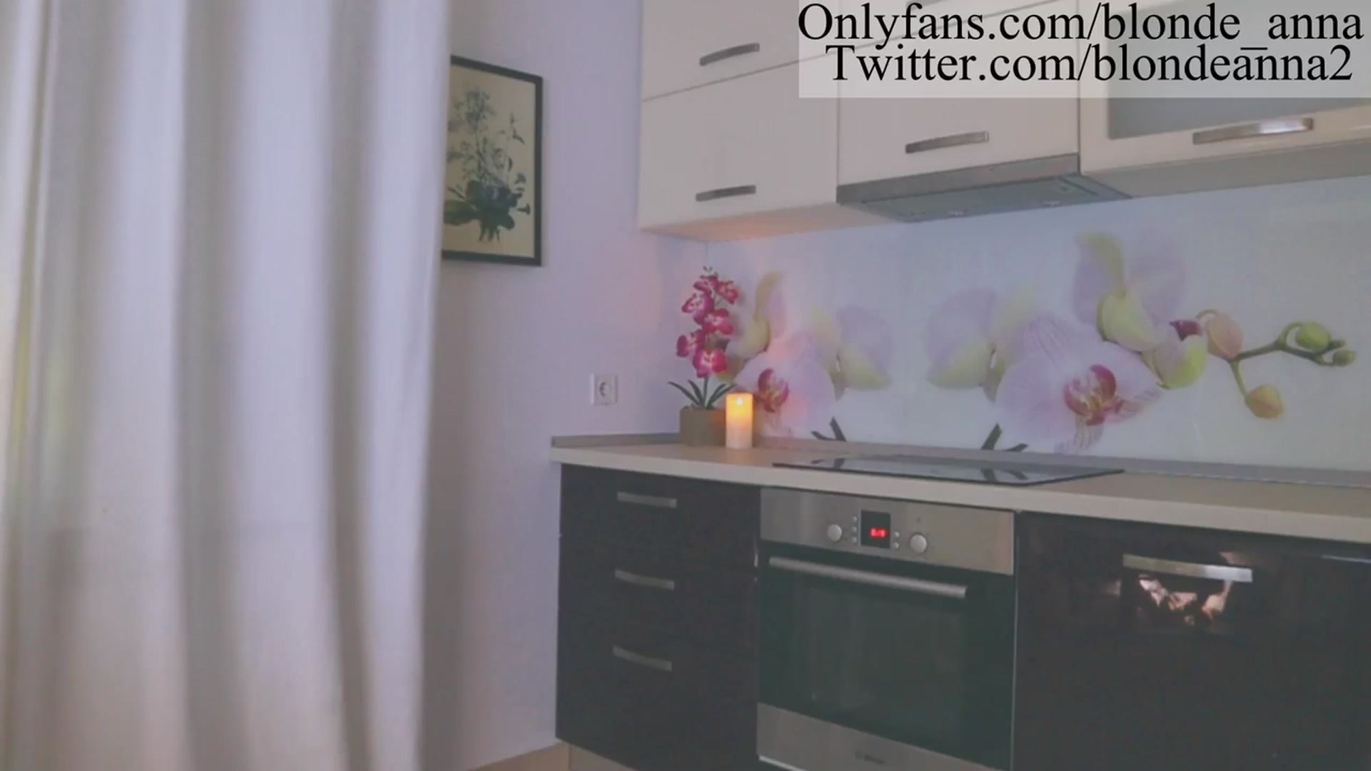 Gallery image thumbnail from Anna_Brown's myfreecams stream on, 09/10/2023, 09:31 image 1 of 20