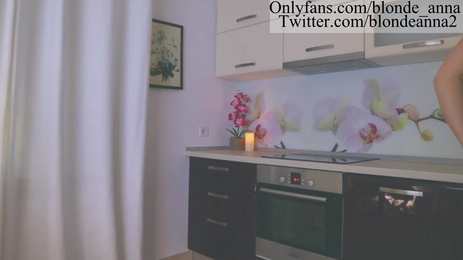 Gallery image thumbnail from Anna_Brown's myfreecams stream on, 09/10/2023, 09:31 image 2 of 20