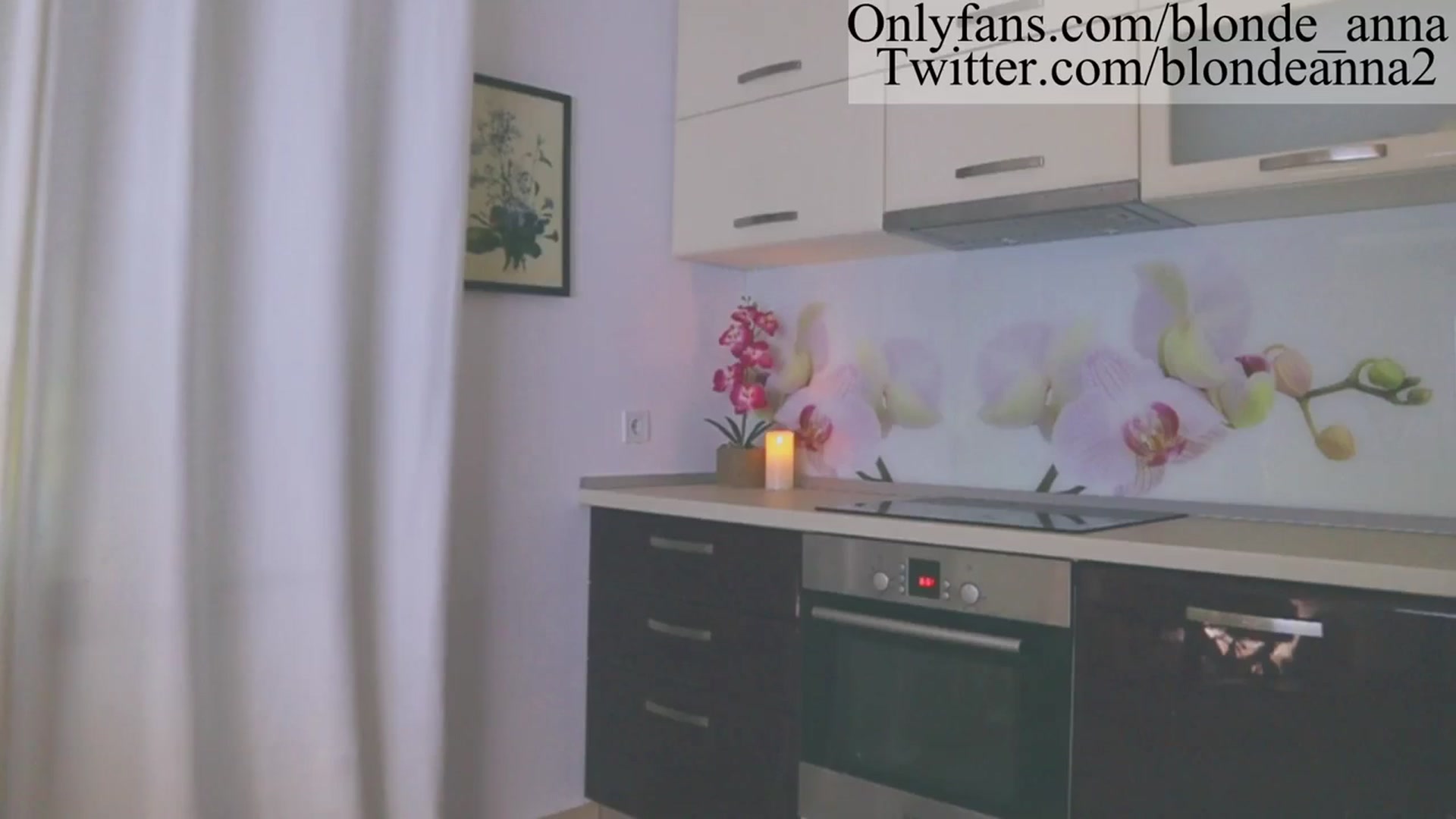 Gallery image thumbnail from Anna_Brown's myfreecams stream on, 09/10/2023, 09:31 image 16 of 20