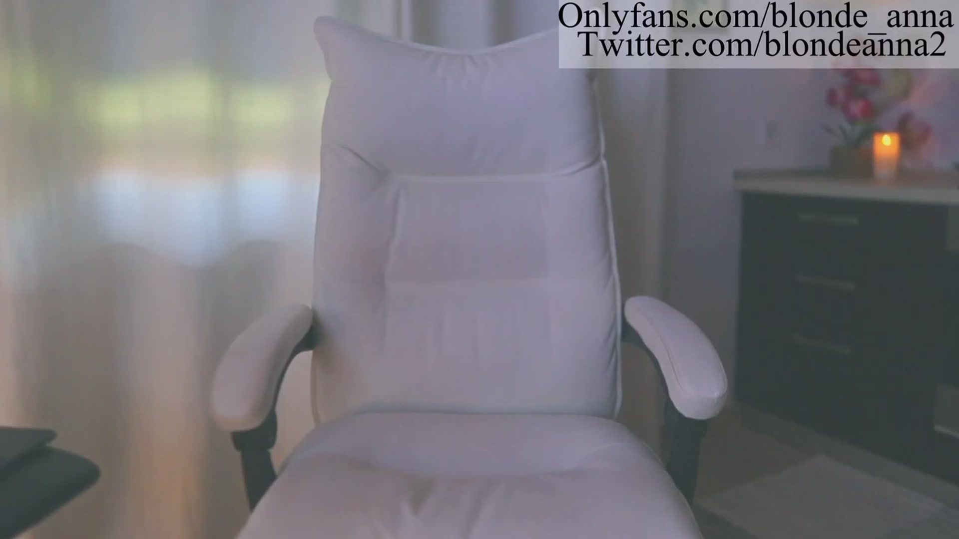 Gallery image thumbnail from Anna_Brown's myfreecams stream on, 09/10/2023, 11:57 image 19 of 20