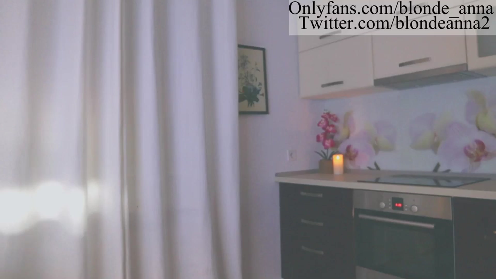 Gallery image thumbnail from Anna_Brown's myfreecams stream on, 09/15/2023, 11:42 image 6 of 20