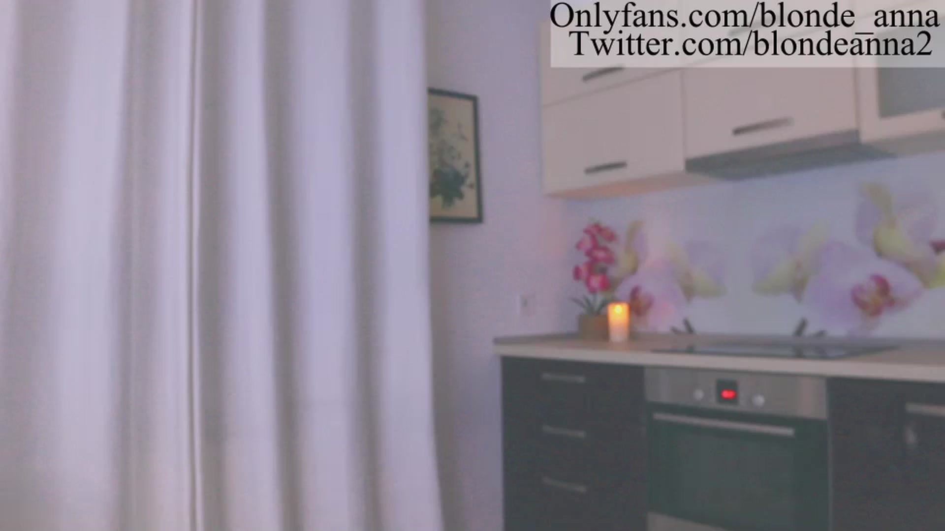Gallery image thumbnail from Anna_Brown's myfreecams stream on, 09/17/2023, 14:06 image 5 of 20