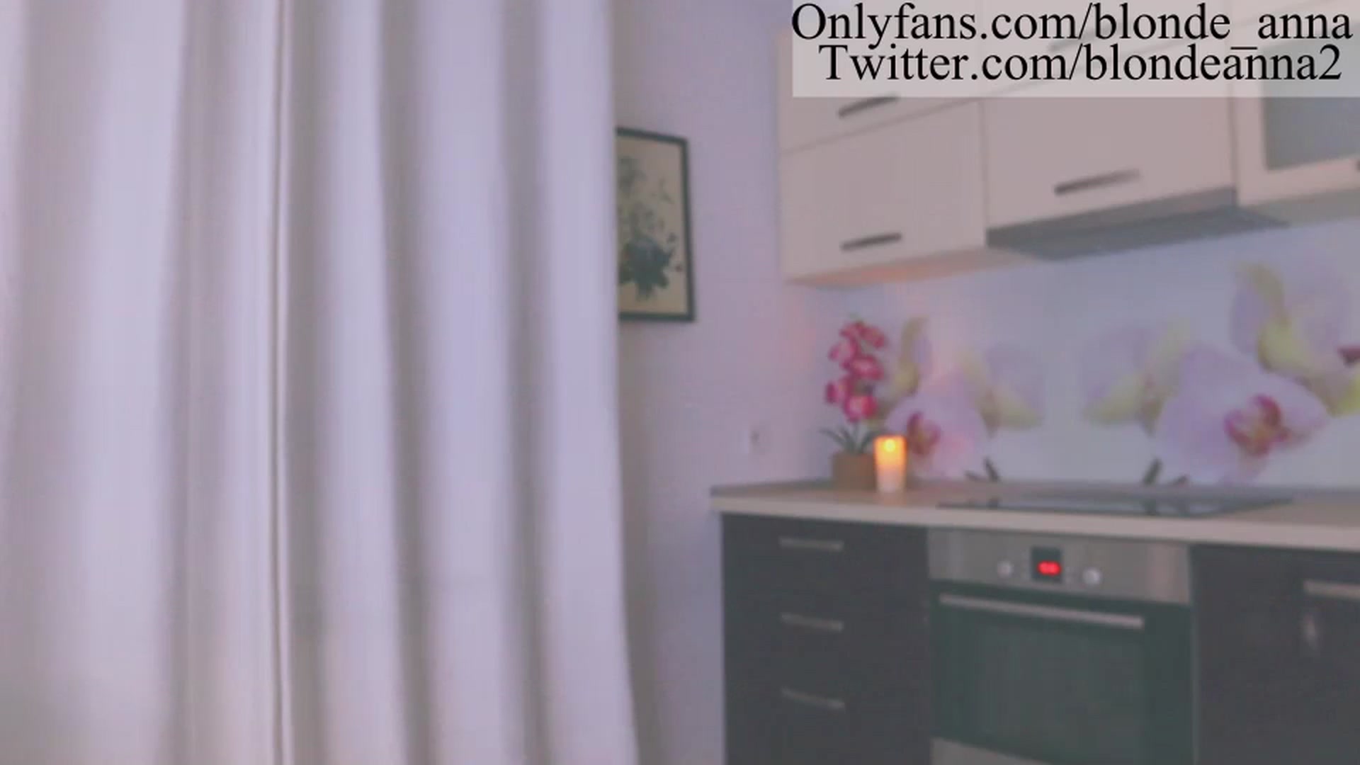 Gallery image thumbnail from Anna_Brown's myfreecams stream on, 09/17/2023, 14:06 image 8 of 20
