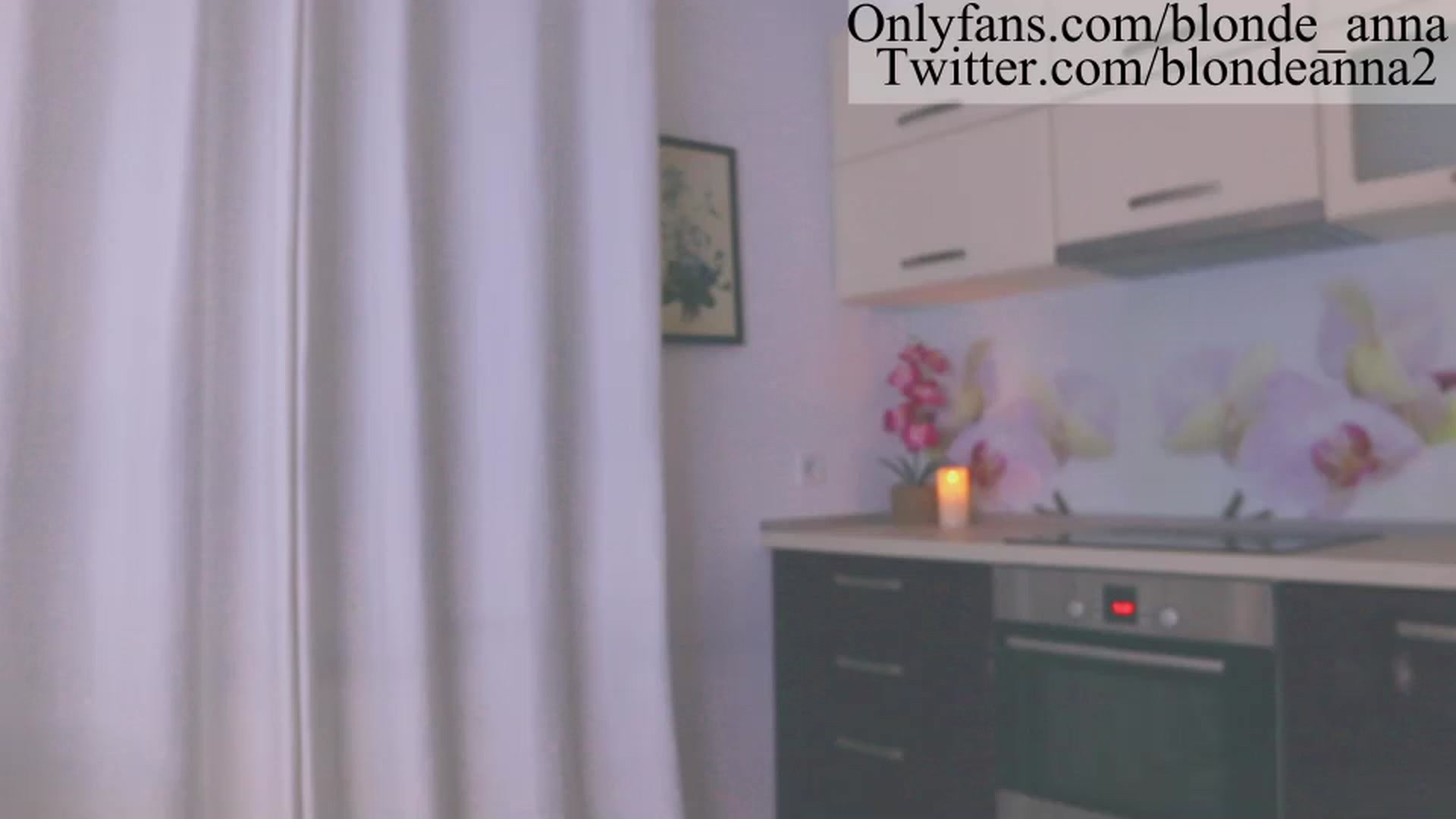 Gallery image thumbnail from Anna_Brown's myfreecams stream on, 09/17/2023, 14:06 image 6 of 20