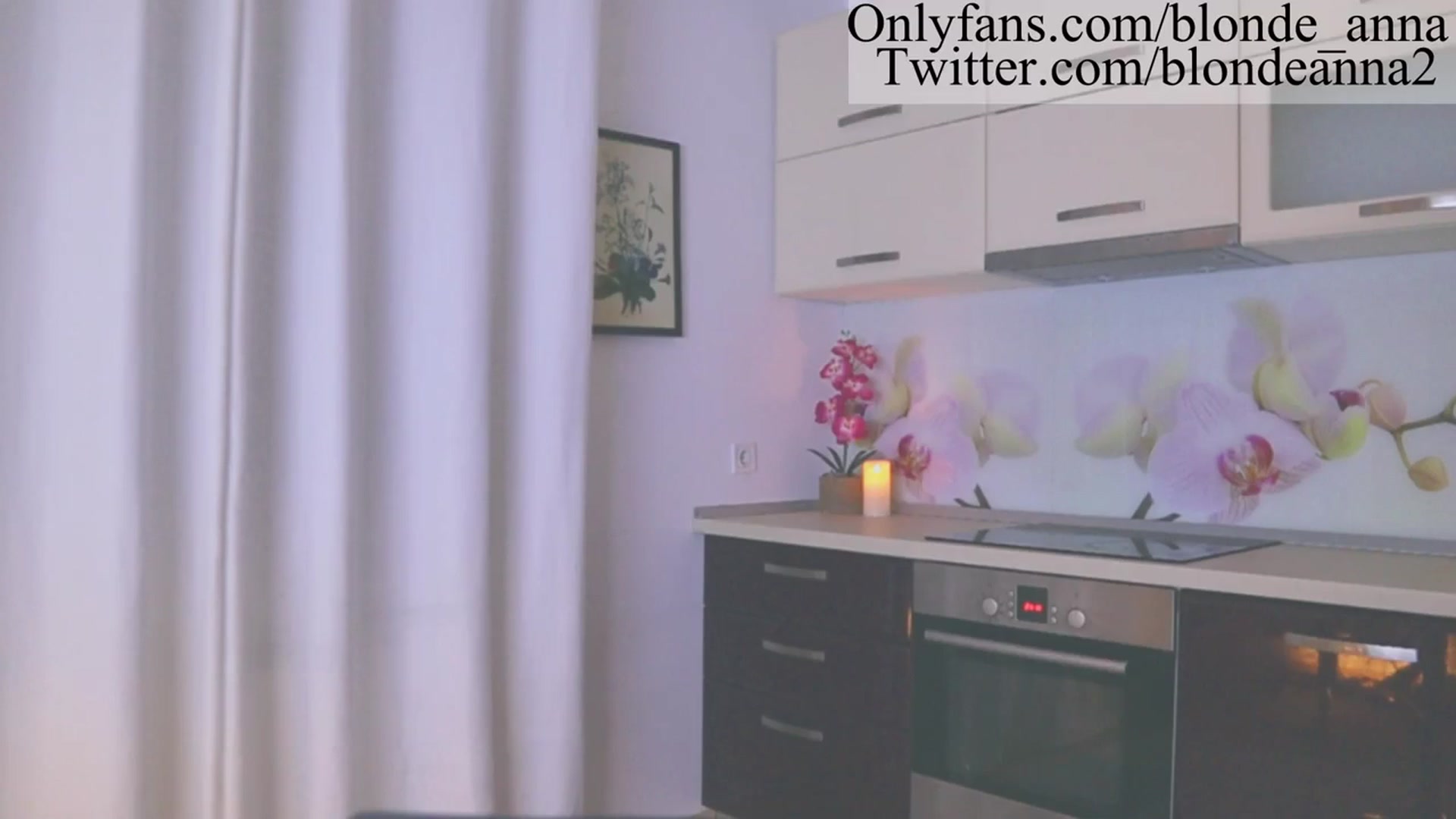 Gallery image thumbnail from Anna_Brown's myfreecams stream on, 09/20/2023, 16:50 image 13 of 20