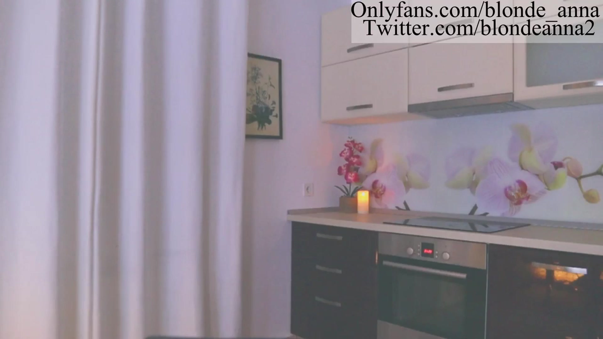 Gallery image thumbnail from Anna_Brown's myfreecams stream on, 09/20/2023, 16:50 image 16 of 20