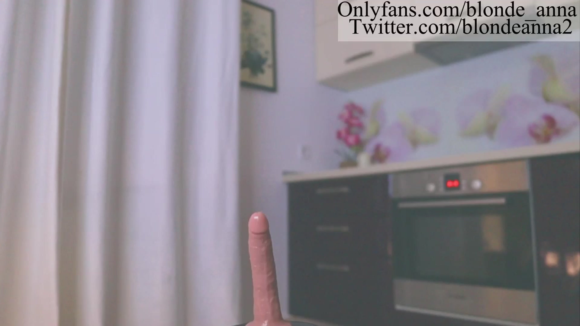 Gallery image thumbnail from Anna_Brown's myfreecams stream on, 09/23/2023, 16:34 image 15 of 20