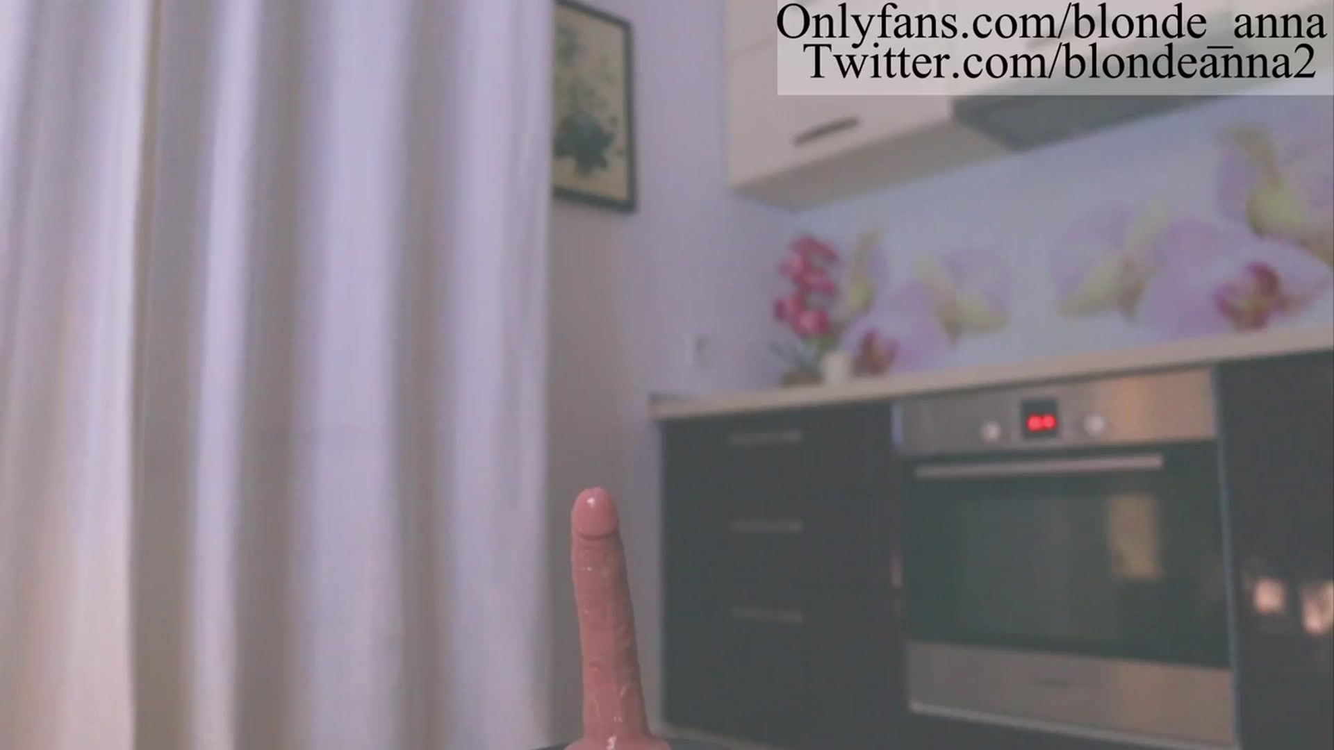 Gallery image thumbnail from Anna_Brown's myfreecams stream on, 09/23/2023, 16:34 image 18 of 20