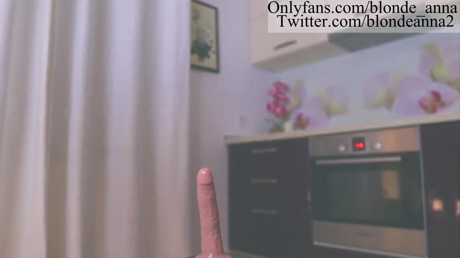 Gallery image thumbnail from Anna_Brown's myfreecams stream on, 09/23/2023, 16:34 image 19 of 20