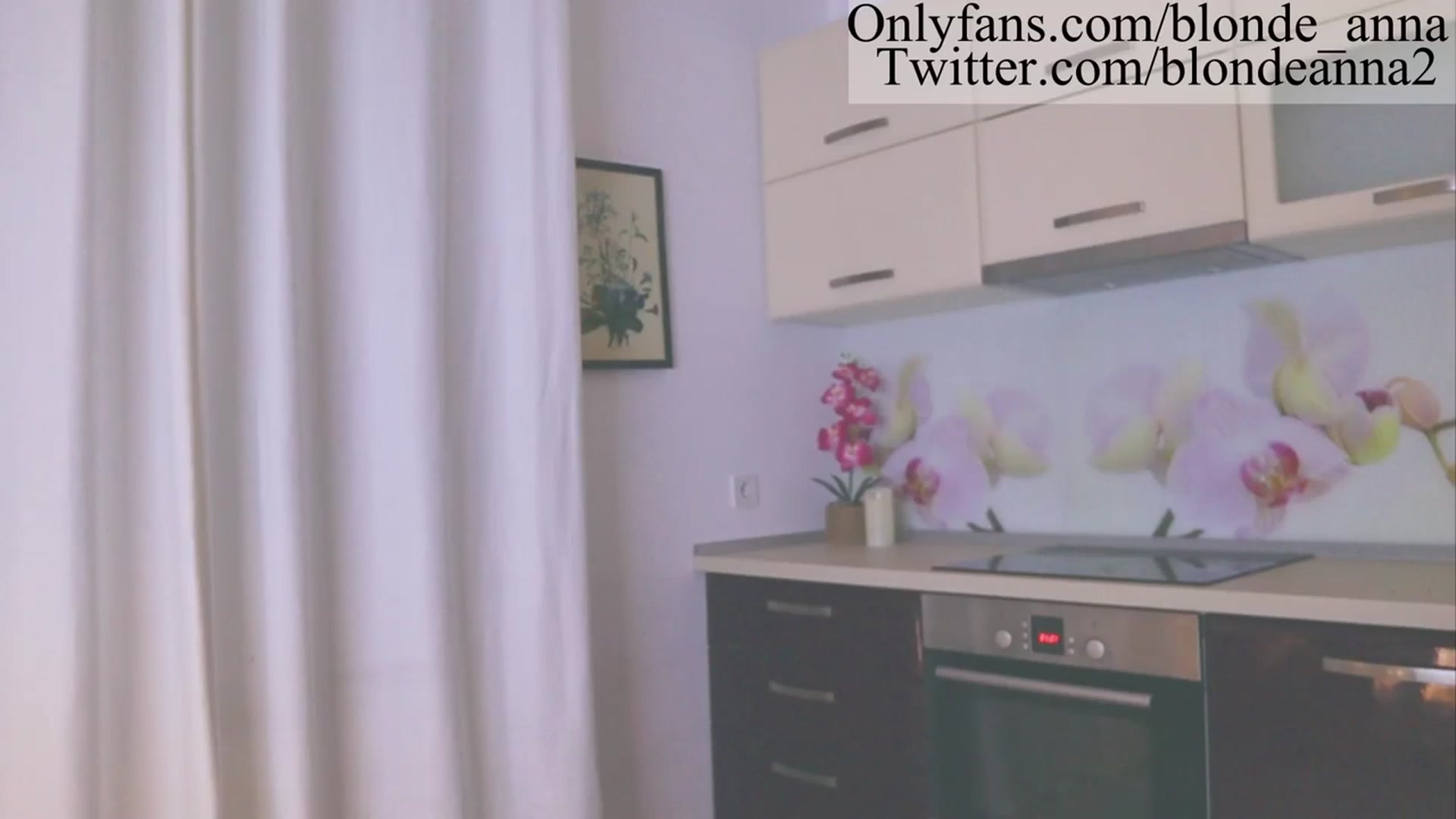 Gallery image thumbnail from Anna_Brown's myfreecams stream on, 09/23/2023, 16:49 image 9 of 20