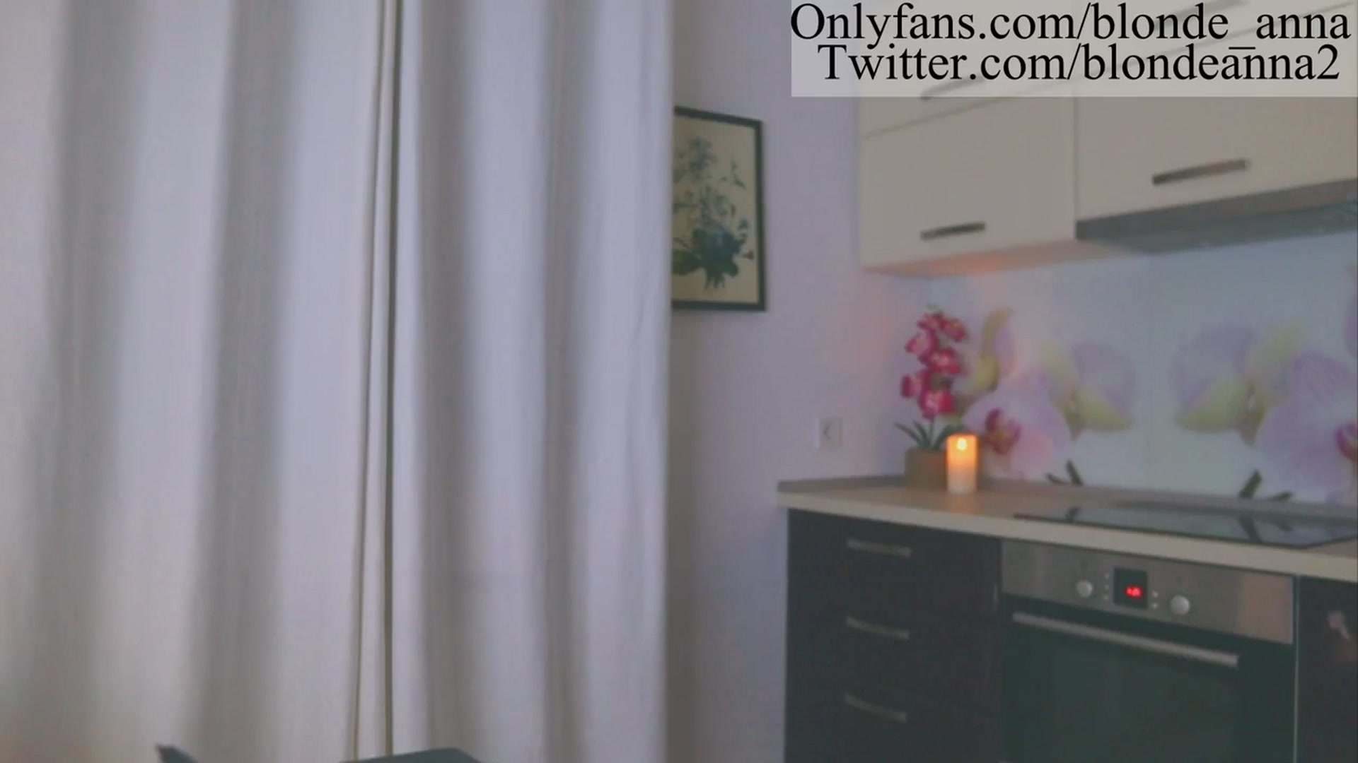 Gallery image thumbnail from Anna_Brown's myfreecams stream on, 09/30/2023, 24:15 image 11 of 20
