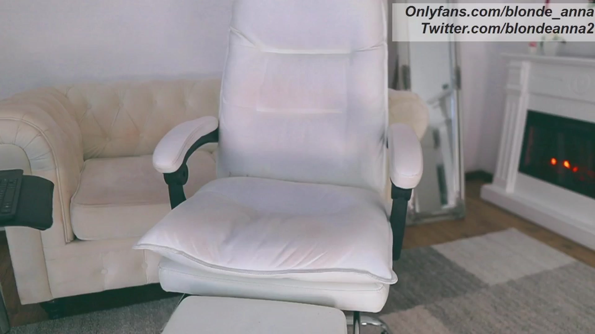 Gallery image thumbnail from Anna_Brown's myfreecams stream on, 04/17/2024, 10:05 image 13 of 20
