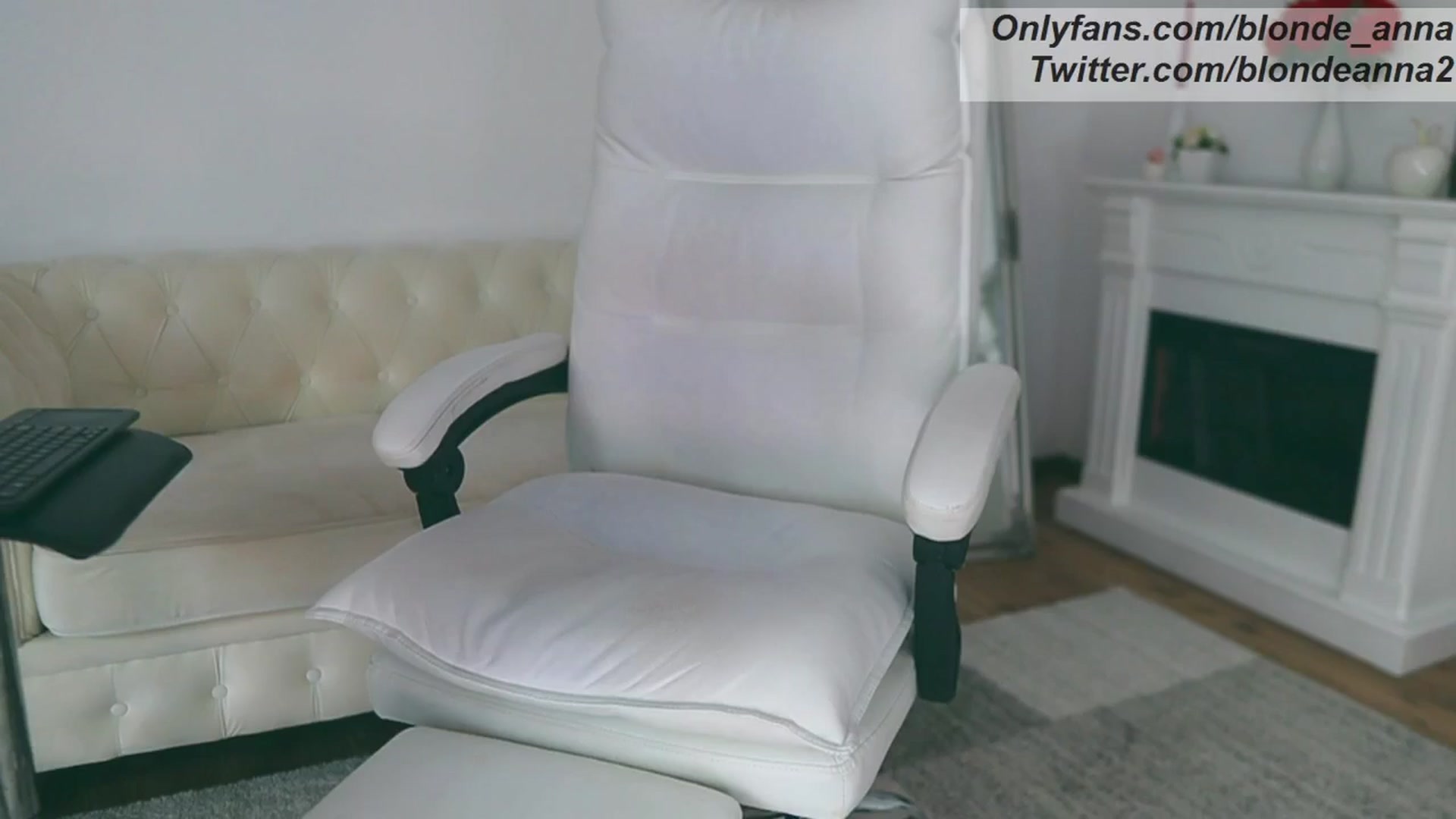 Gallery image thumbnail from Anna_Brown's myfreecams stream on, 05/13/2024, 10:58 image 2 of 20