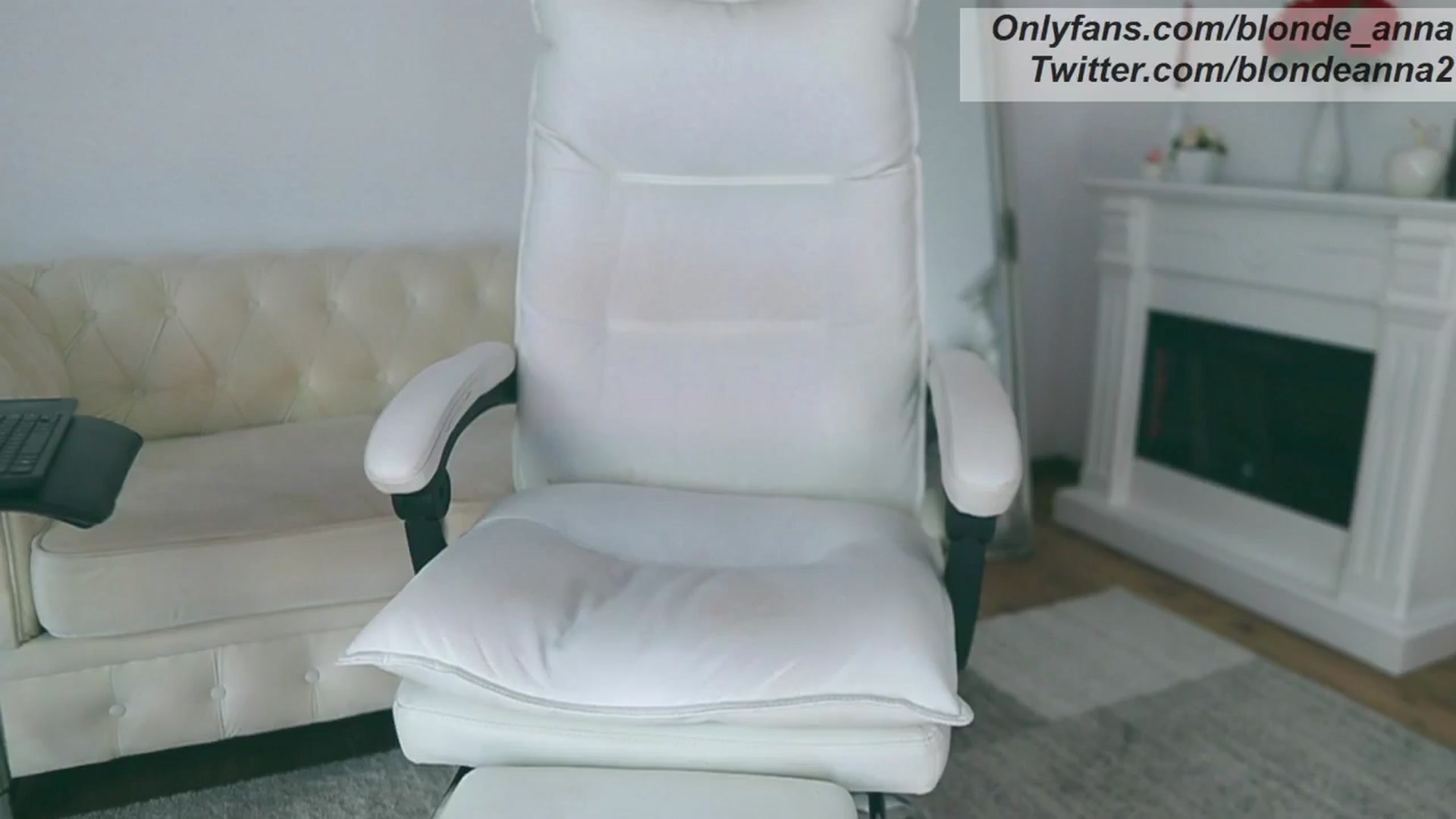 Gallery image thumbnail from Anna_Brown's myfreecams stream on, 05/13/2024, 11:30 image 2 of 20