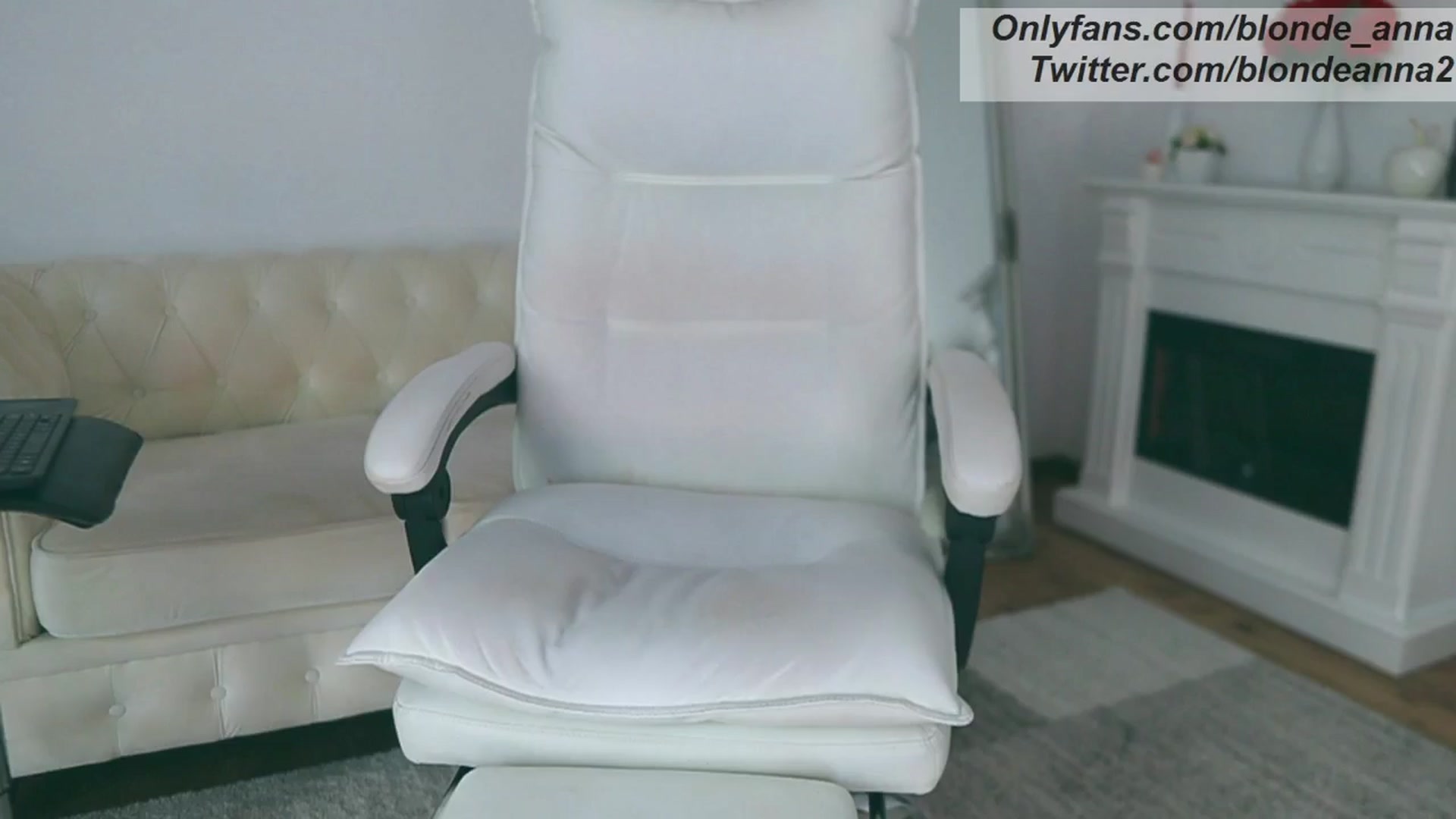 Gallery image thumbnail from Anna_Brown's myfreecams stream on, 05/13/2024, 11:30 image 3 of 20