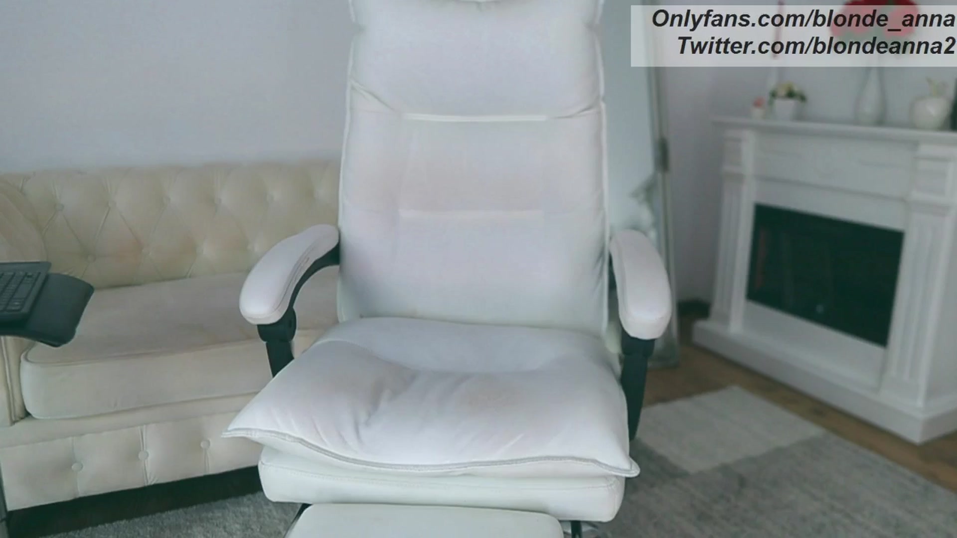 Gallery image thumbnail from Anna_Brown's myfreecams stream on, 05/13/2024, 11:30 image 1 of 20