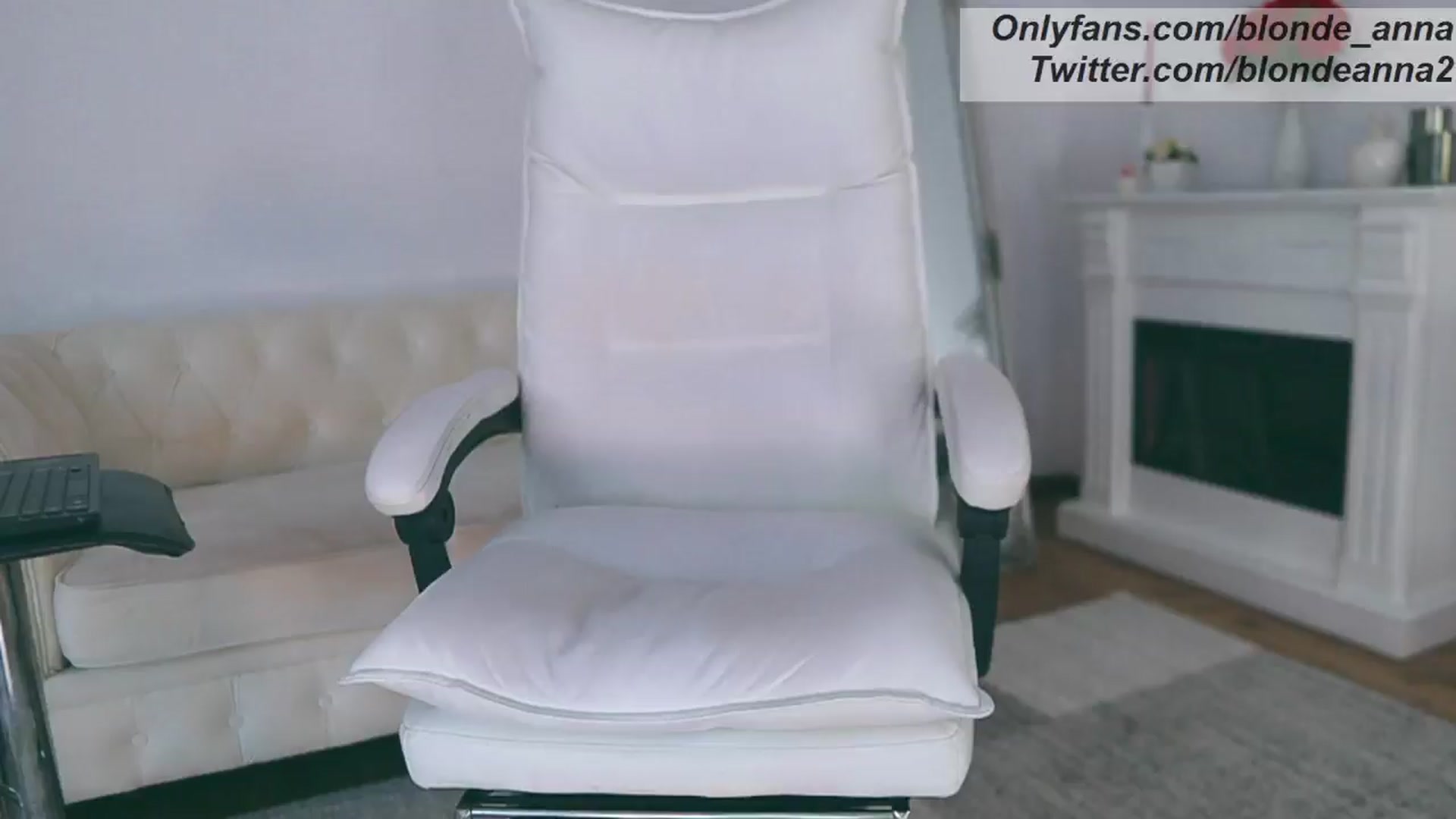 Gallery image thumbnail from Anna_Brown's myfreecams stream on, 05/13/2024, 14:56 image 10 of 20