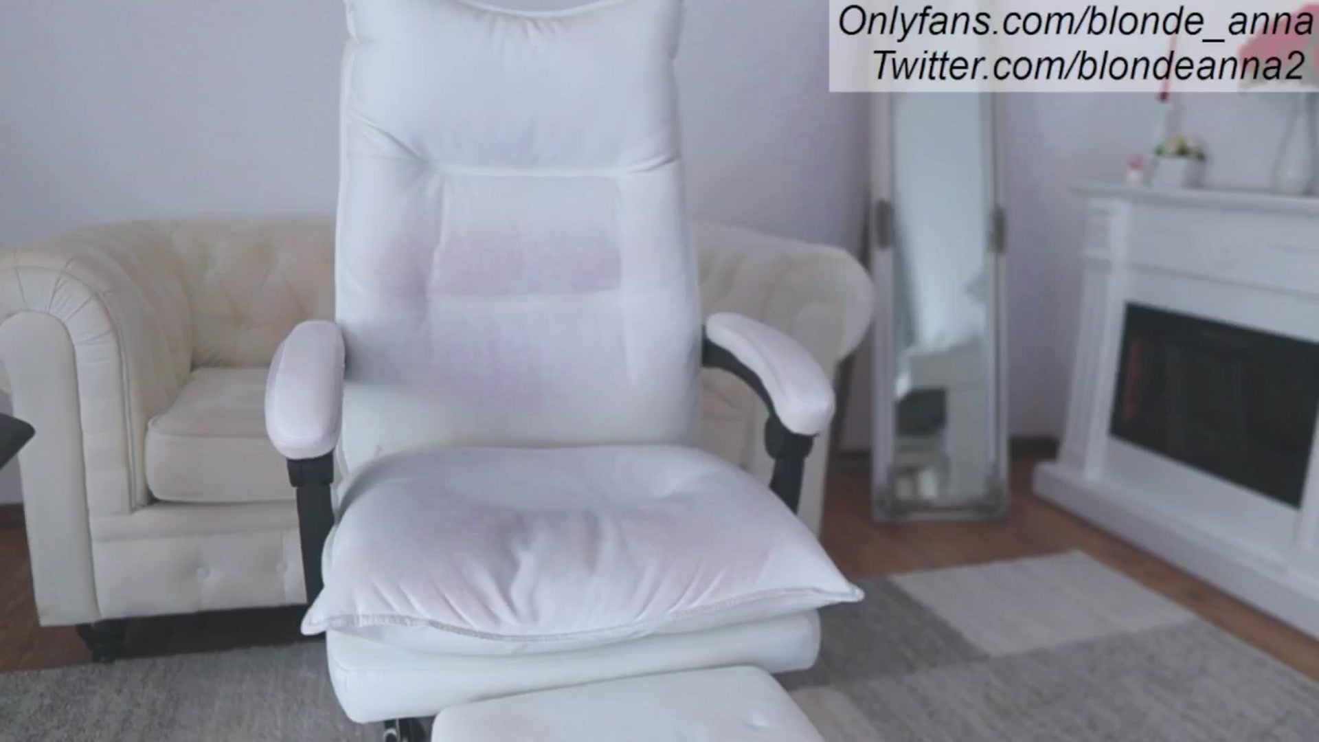 Gallery image thumbnail from Anna_Brown's myfreecams stream on, 06/09/2024, 08:59 image 2 of 20