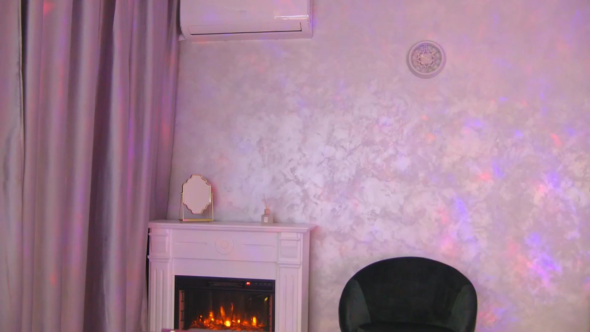 Gallery image thumbnail from Anna_Brown's myfreecams stream on, 03/21/2025, 15:03 image 14 of 20