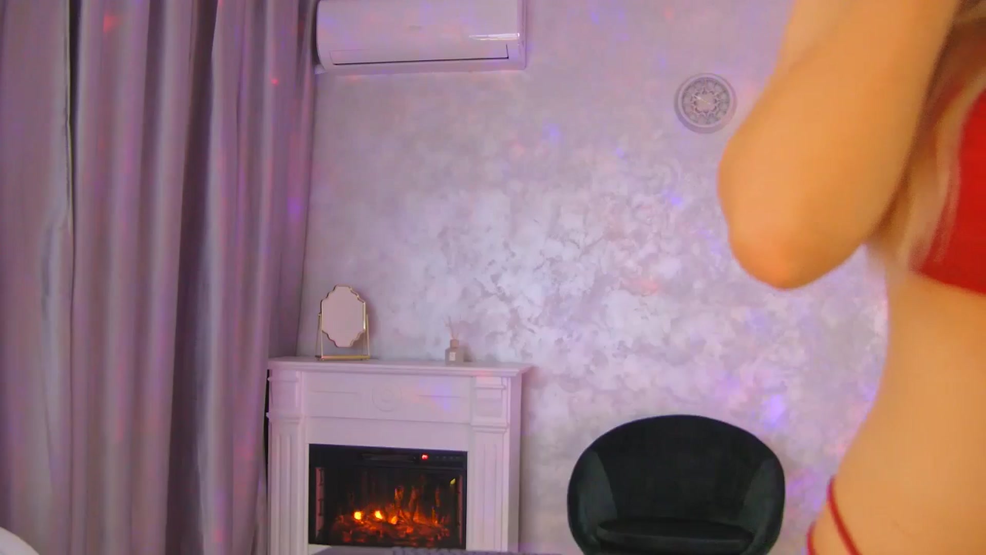 Gallery image thumbnail from Anna_Brown's myfreecams stream on, 03/21/2025, 15:45 image 9 of 20