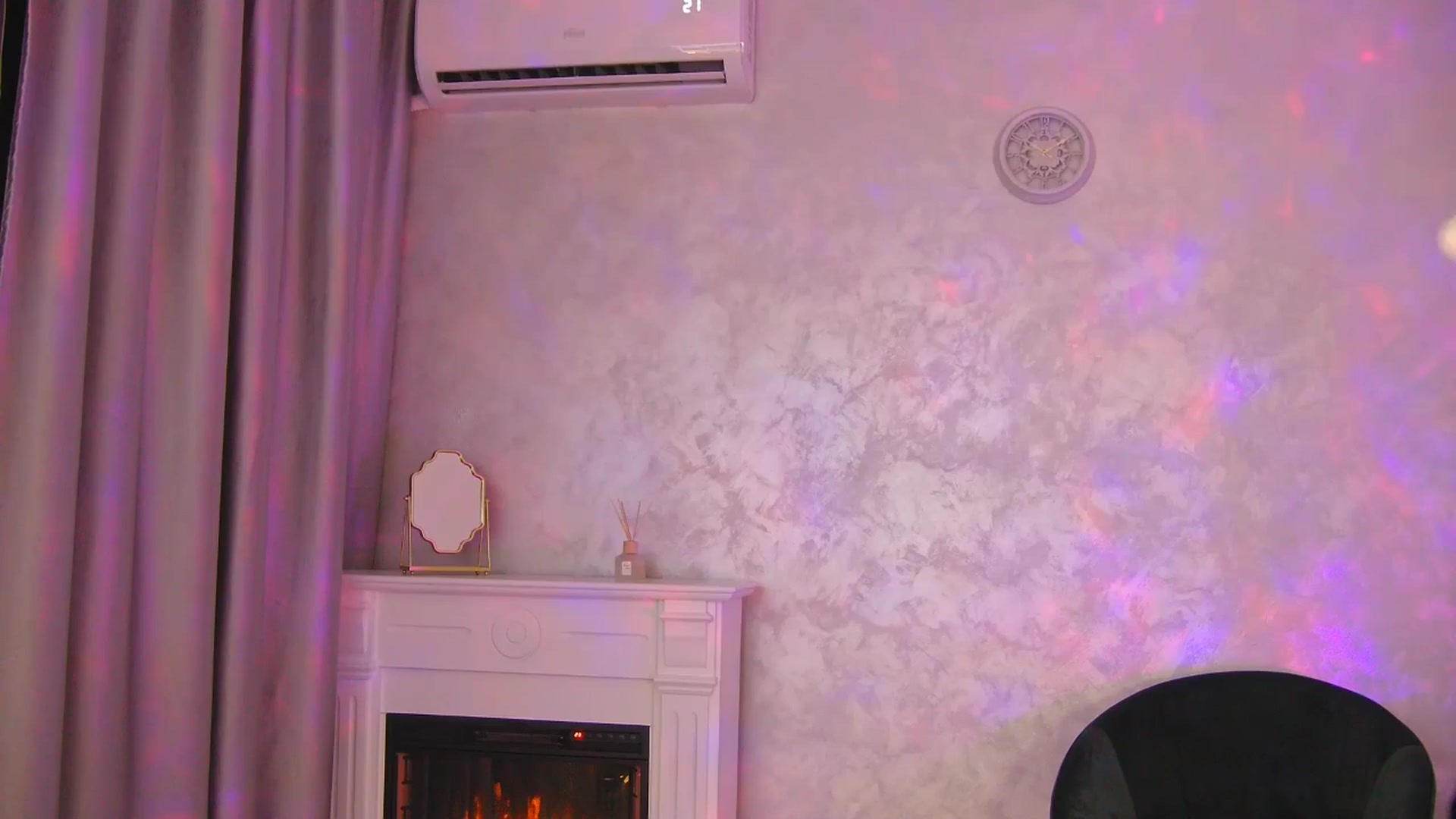 Gallery image thumbnail from Anna_Brown's myfreecams stream on, 03/29/2025, 22:43 image 14 of 20