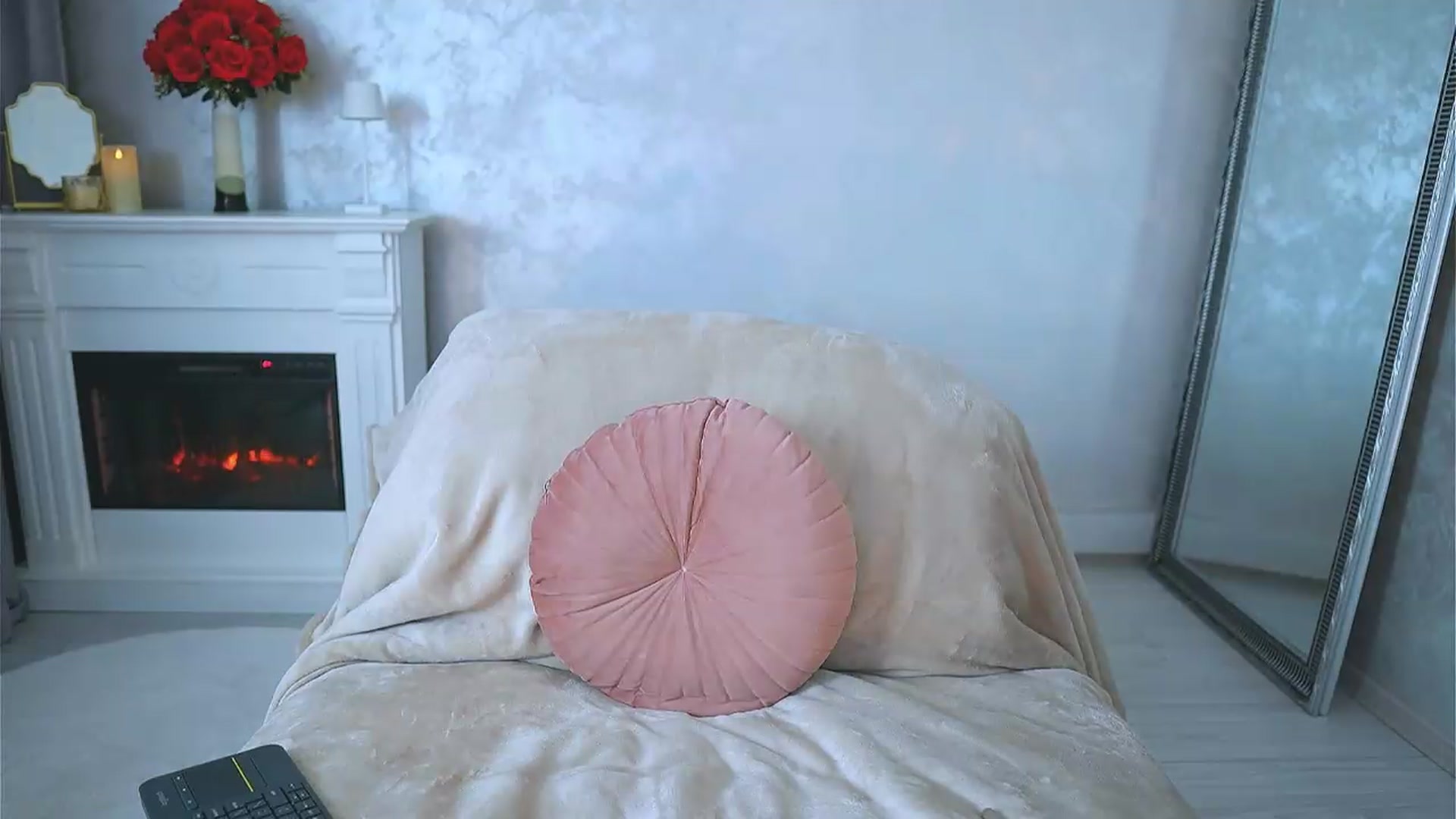 Gallery image thumbnail from Anna_Brown's myfreecams stream on, 08/15/2026, 16:08 image 2 of 20