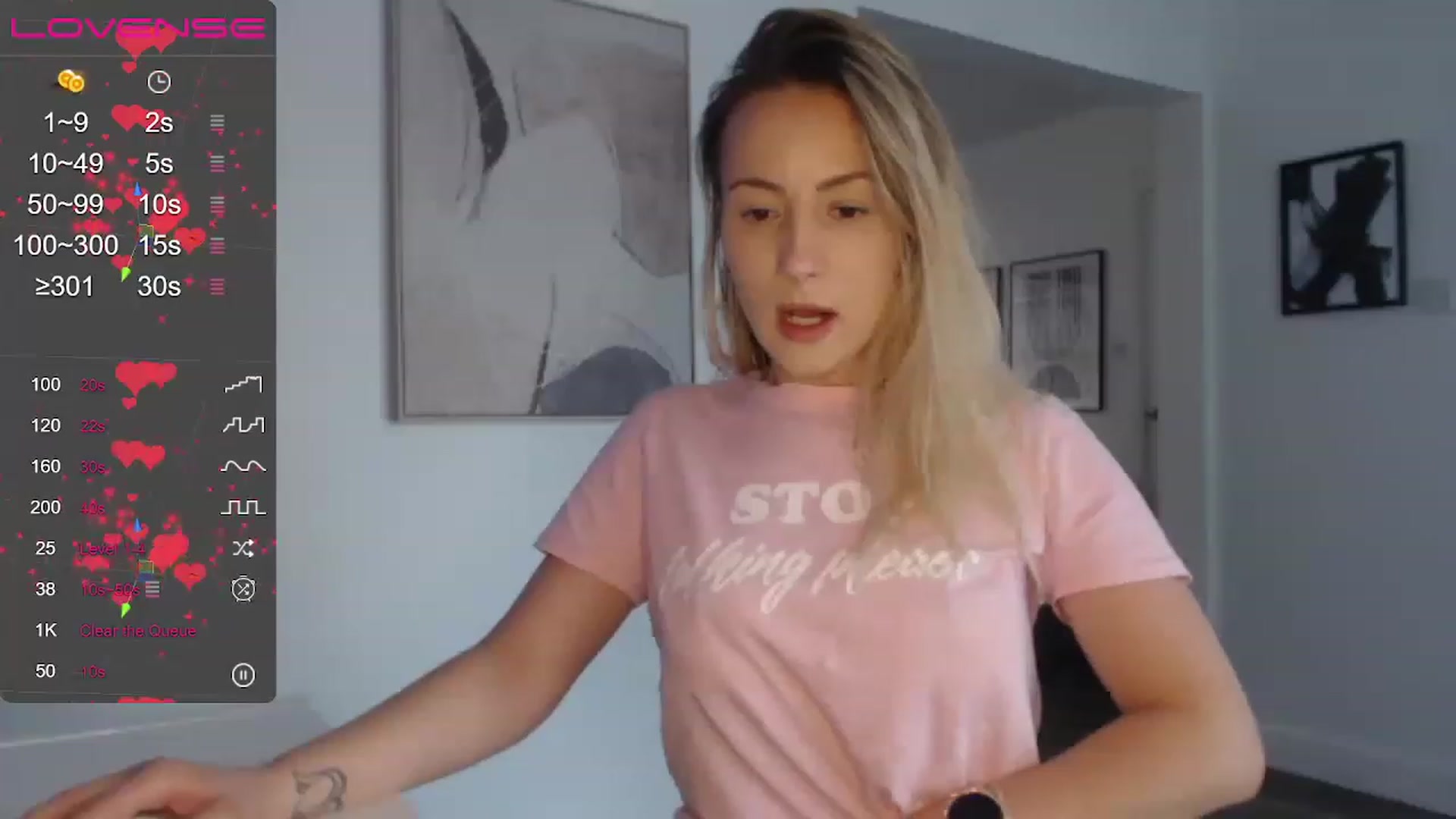 Gallery image thumbnail from Anna_E's myfreecams stream on, 11/18/2022, 14:00 image 2 of 20