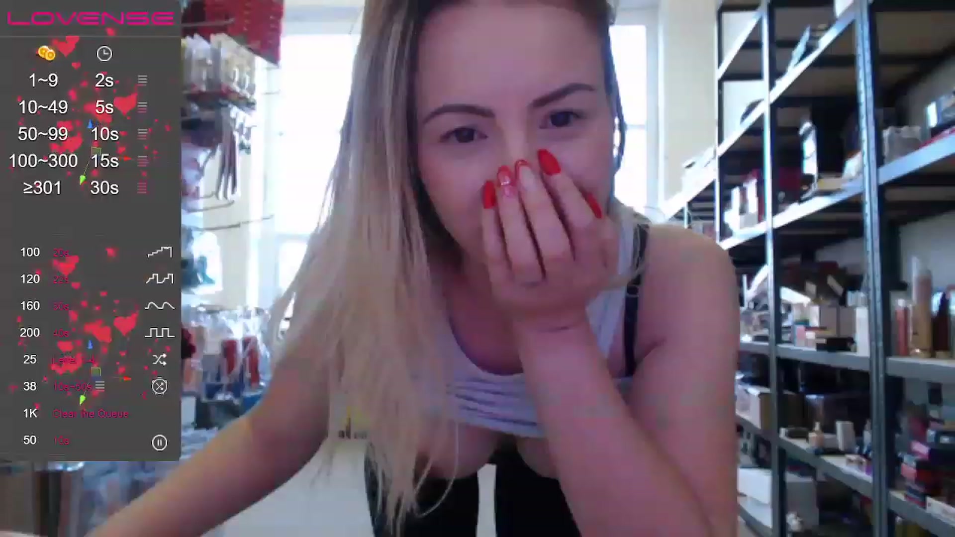 Gallery image thumbnail from Anna_E's myfreecams stream on, 11/23/2022, 14:11 image 9 of 20