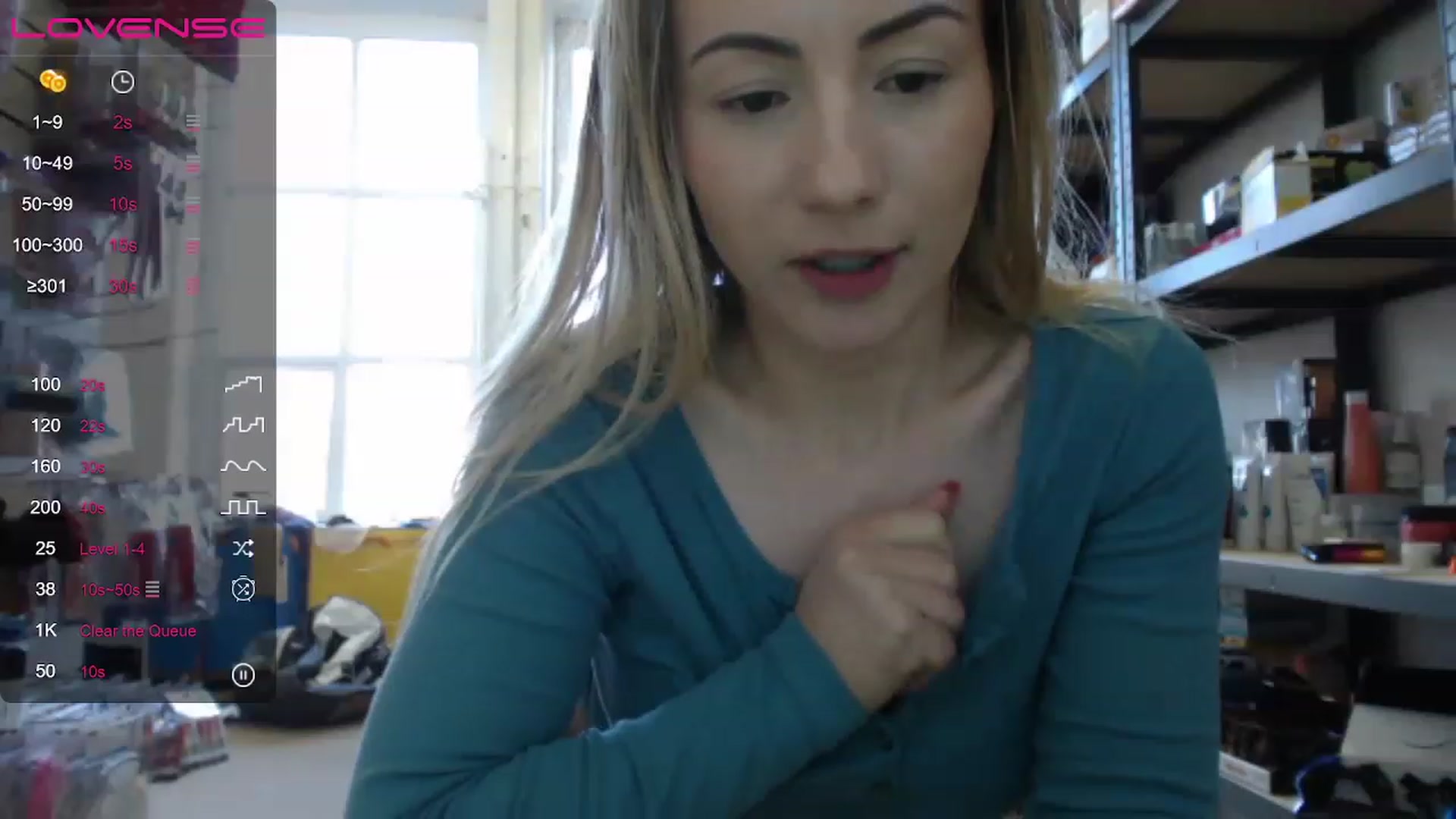 Gallery image thumbnail from Anna_E's myfreecams stream on, 11/25/2022, 12:09 image 20 of 20