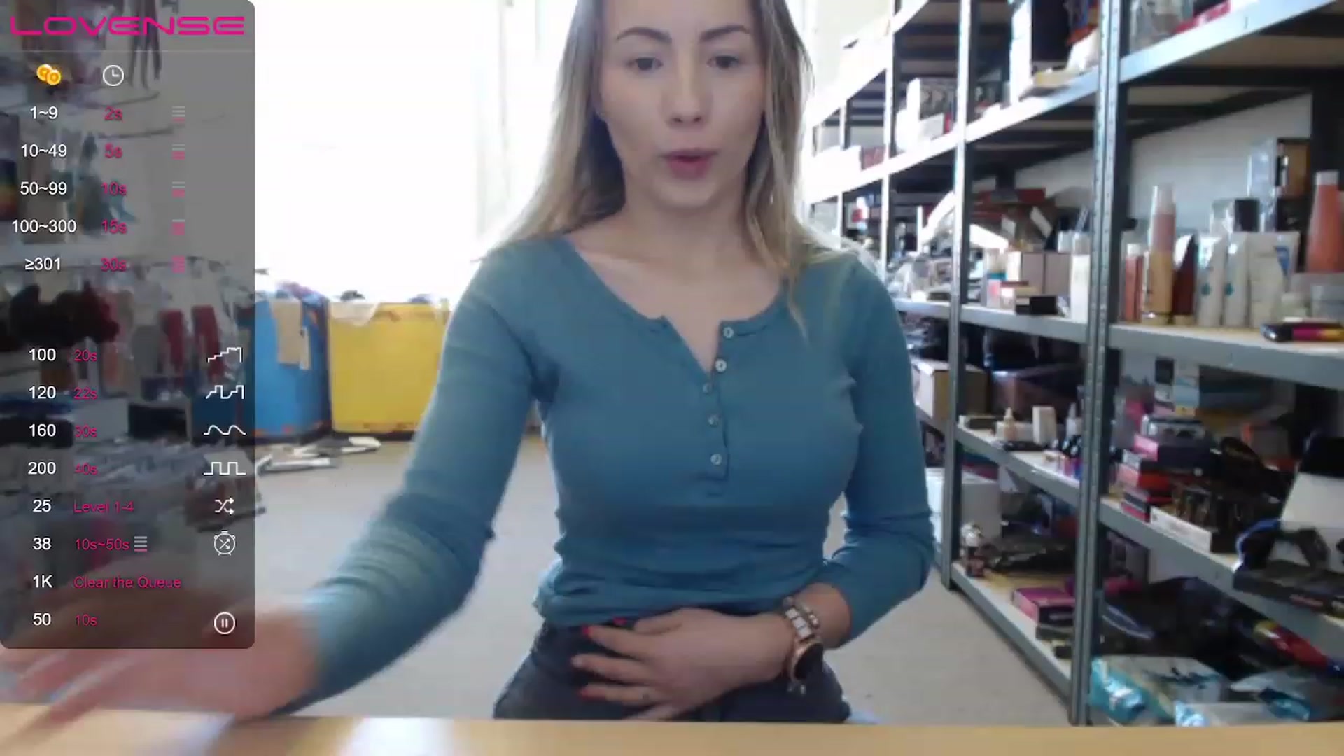 Gallery image thumbnail from Anna_E's myfreecams stream on, 11/25/2022, 12:09 image 1 of 20