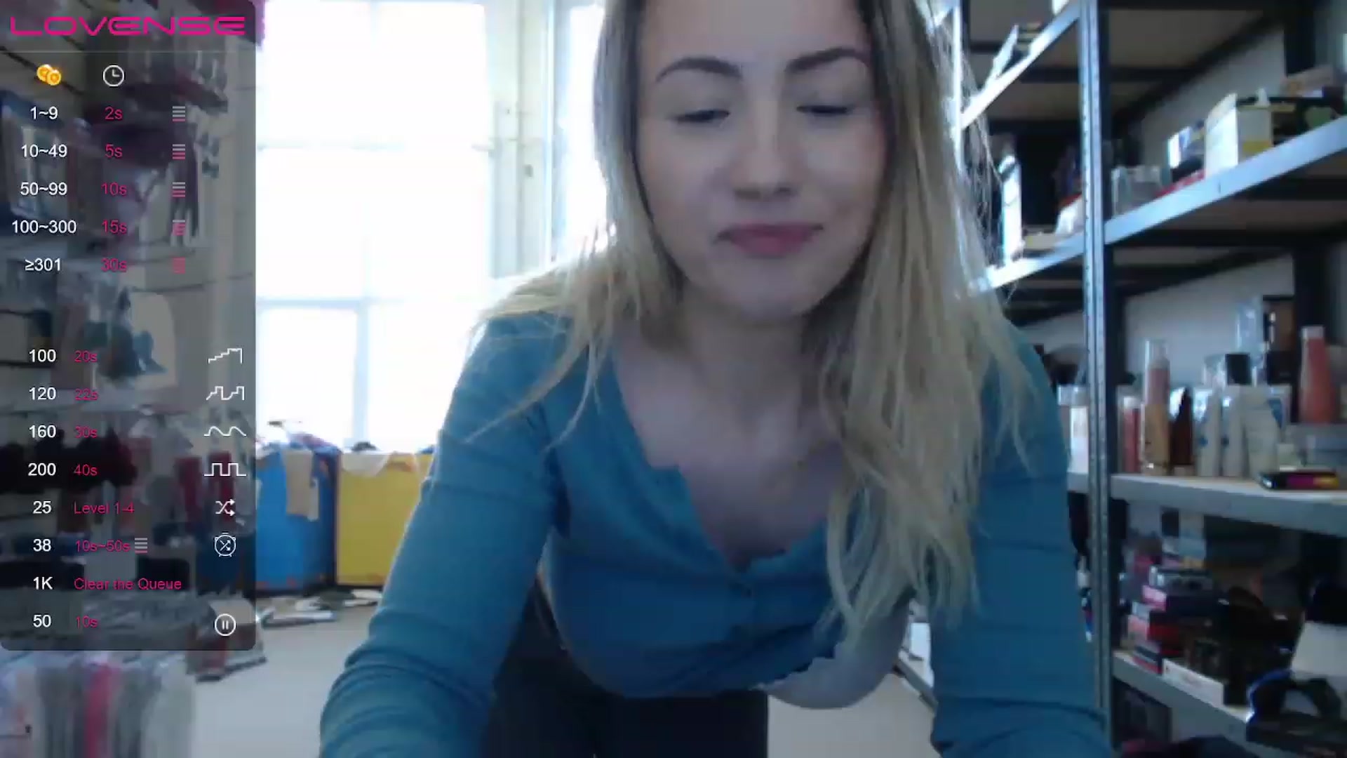 Gallery image thumbnail from Anna_E's myfreecams stream on, 11/25/2022, 12:09 image 11 of 20