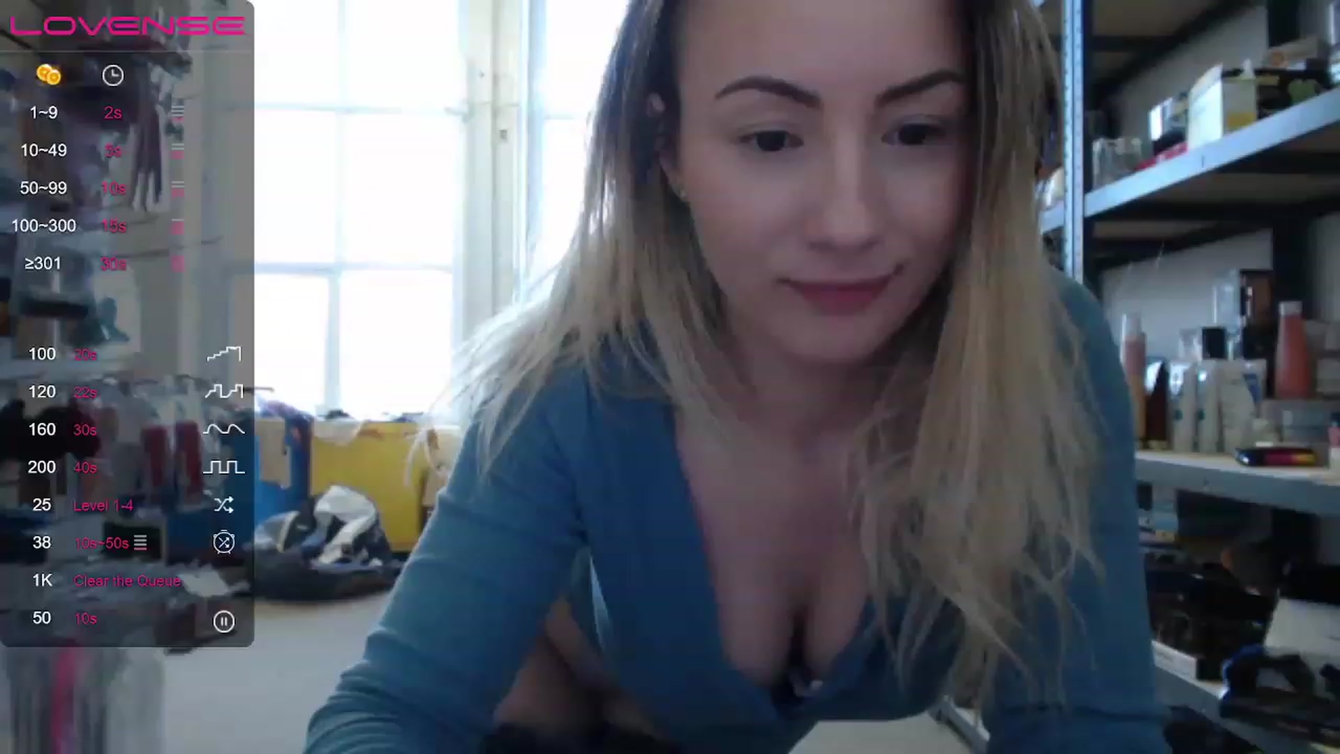 Gallery image thumbnail from Anna_E's myfreecams stream on, 11/25/2022, 14:09 image 10 of 20