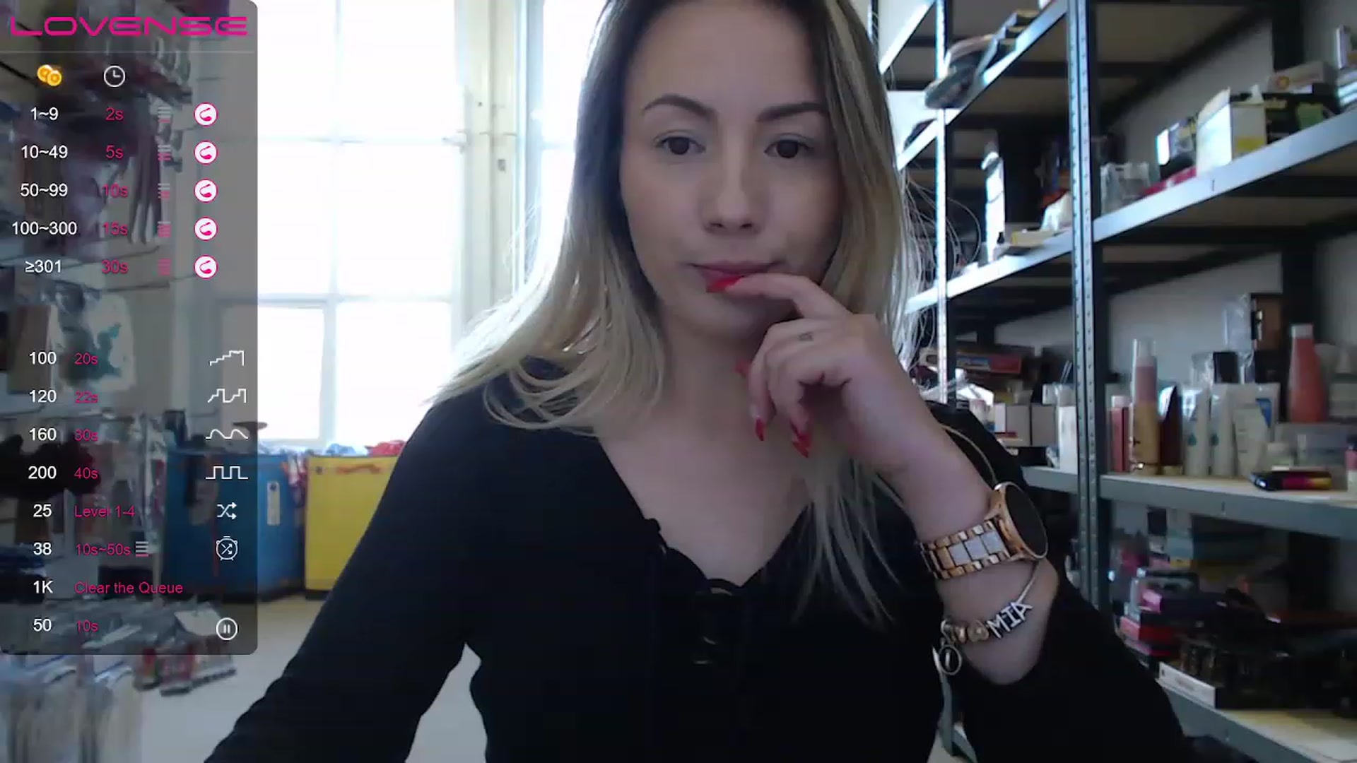Gallery image thumbnail from Anna_E's myfreecams stream on, 11/28/2022, 11:39 image 4 of 20