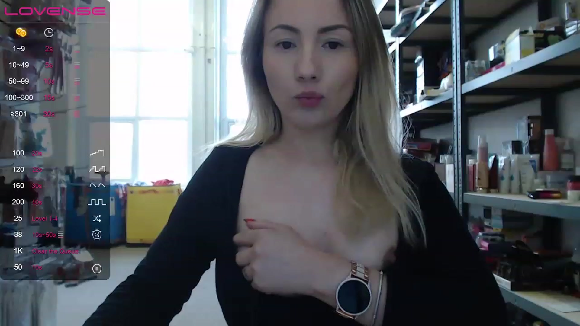 Gallery image thumbnail from Anna_E's myfreecams stream on, 11/28/2022, 13:38 image 7 of 20