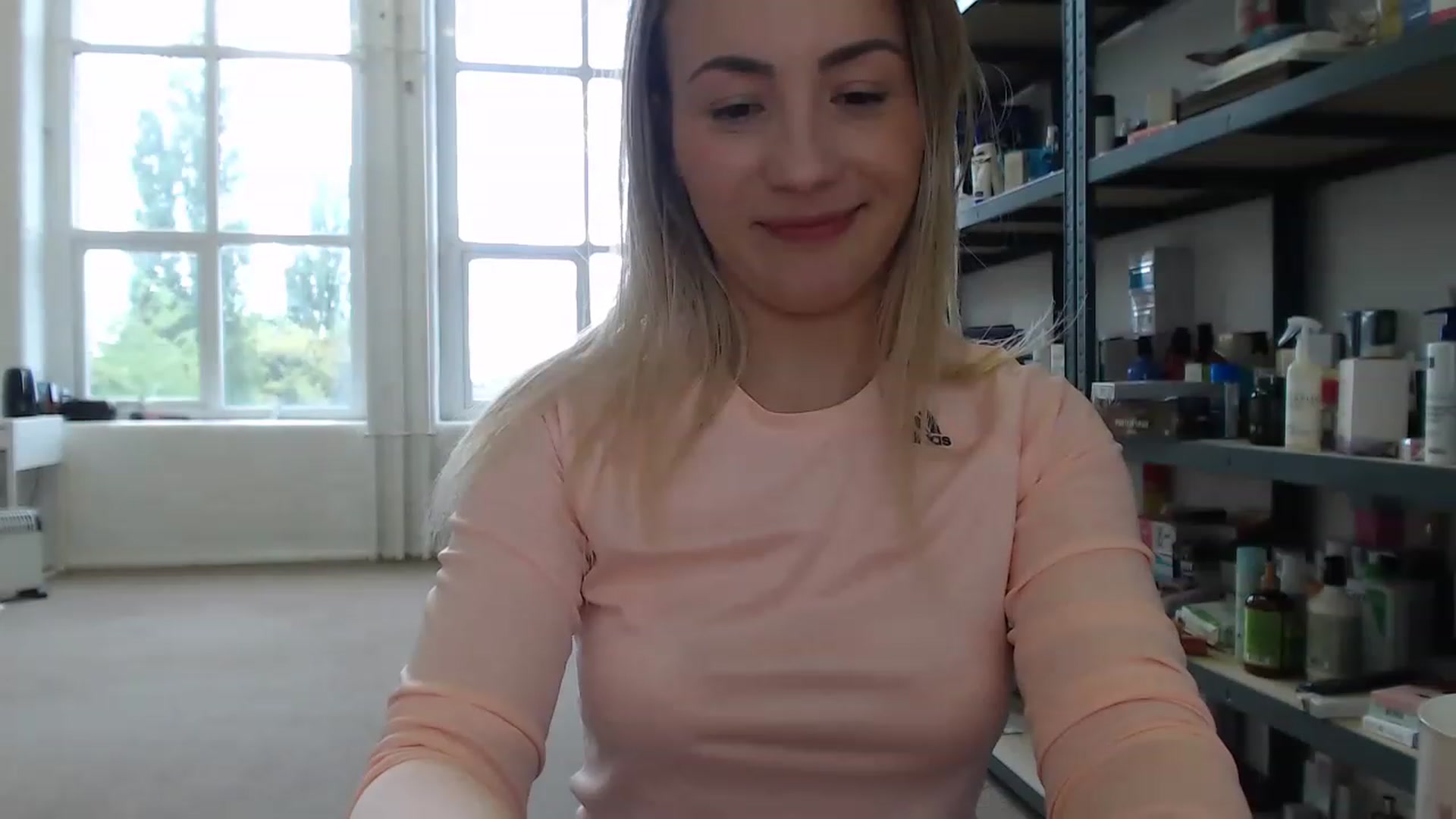 Gallery image thumbnail from Anna_E's myfreecams stream on, 05/17/2023, 12:04 image 3 of 20
