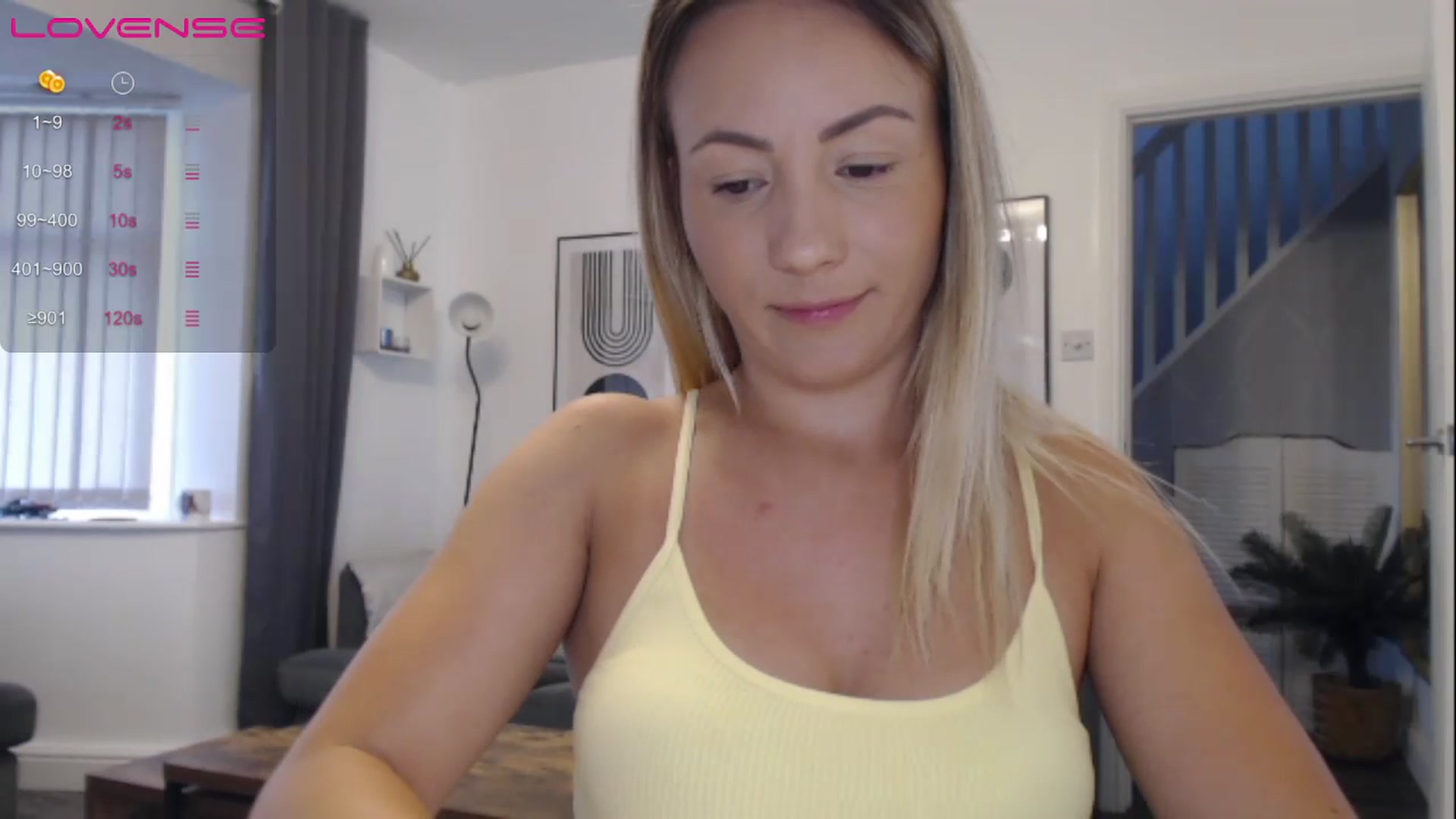 Gallery image thumbnail from Anna_E's myfreecams stream on, 07/13/2023, 09:25 image 1 of 20