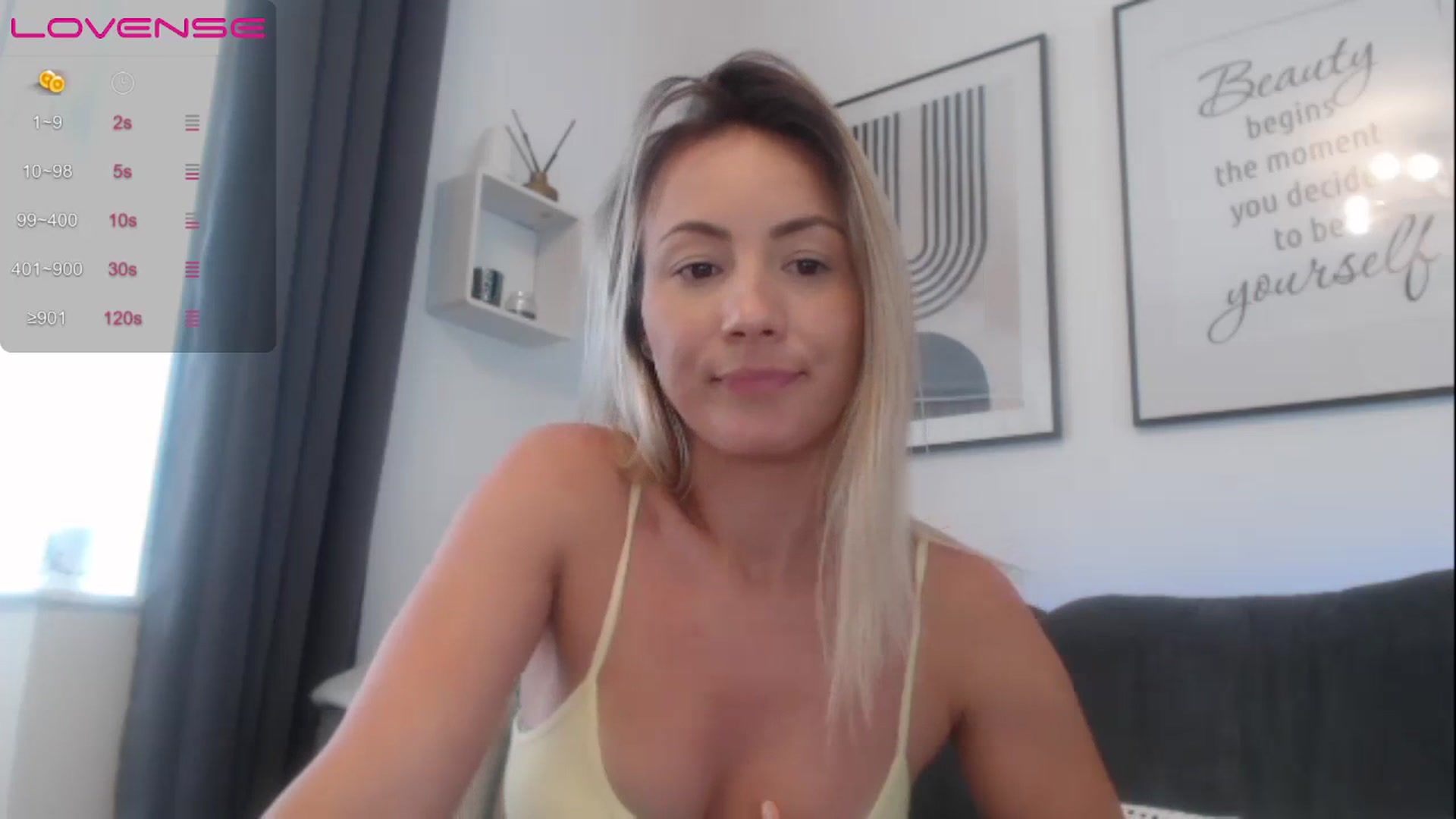 Gallery image thumbnail from Anna_E's myfreecams stream on, 07/13/2023, 11:46 image 5 of 20