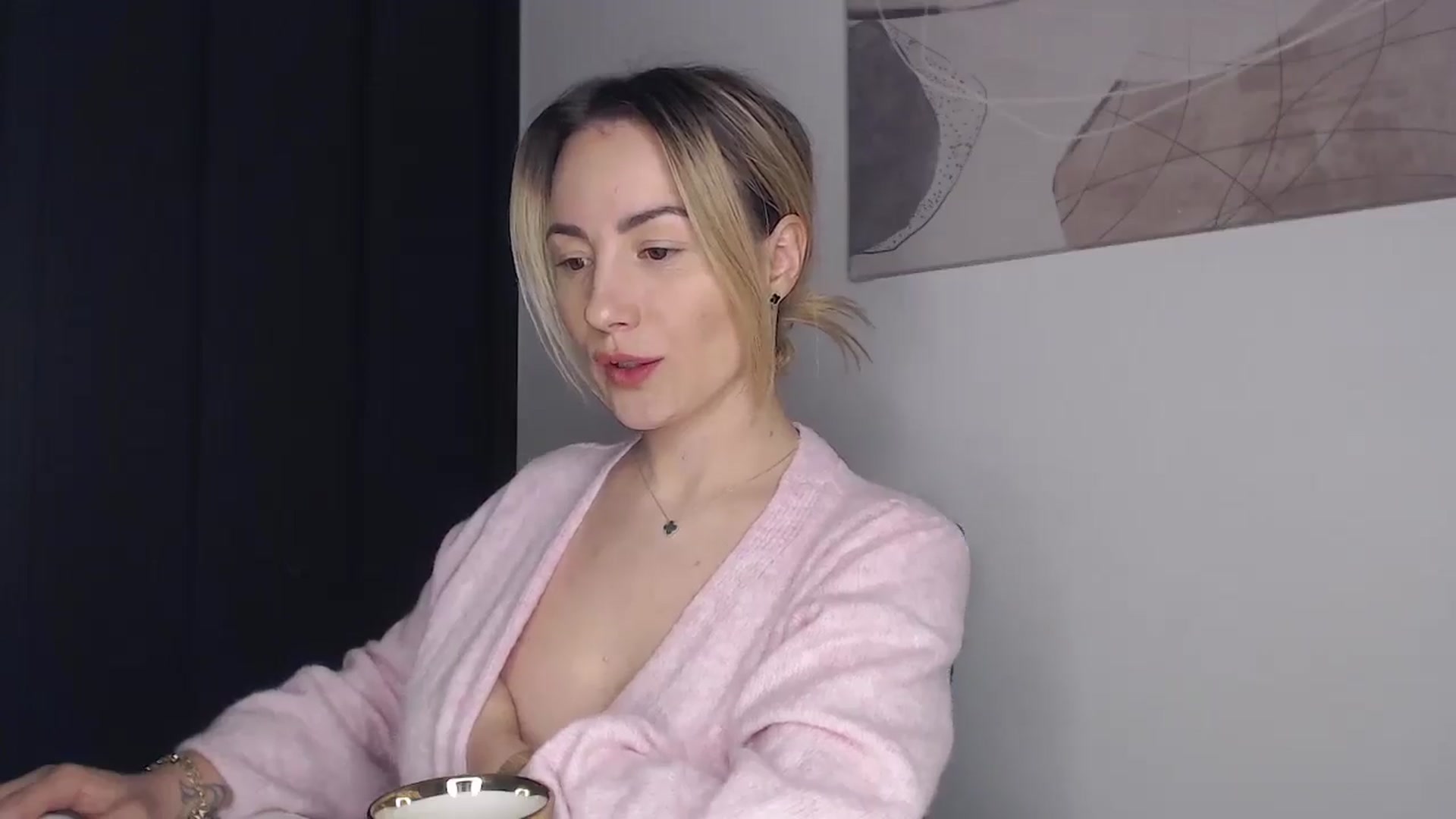 Gallery image thumbnail from Anna_E's myfreecams stream on, 10/28/2025, 18:17 image 20 of 20