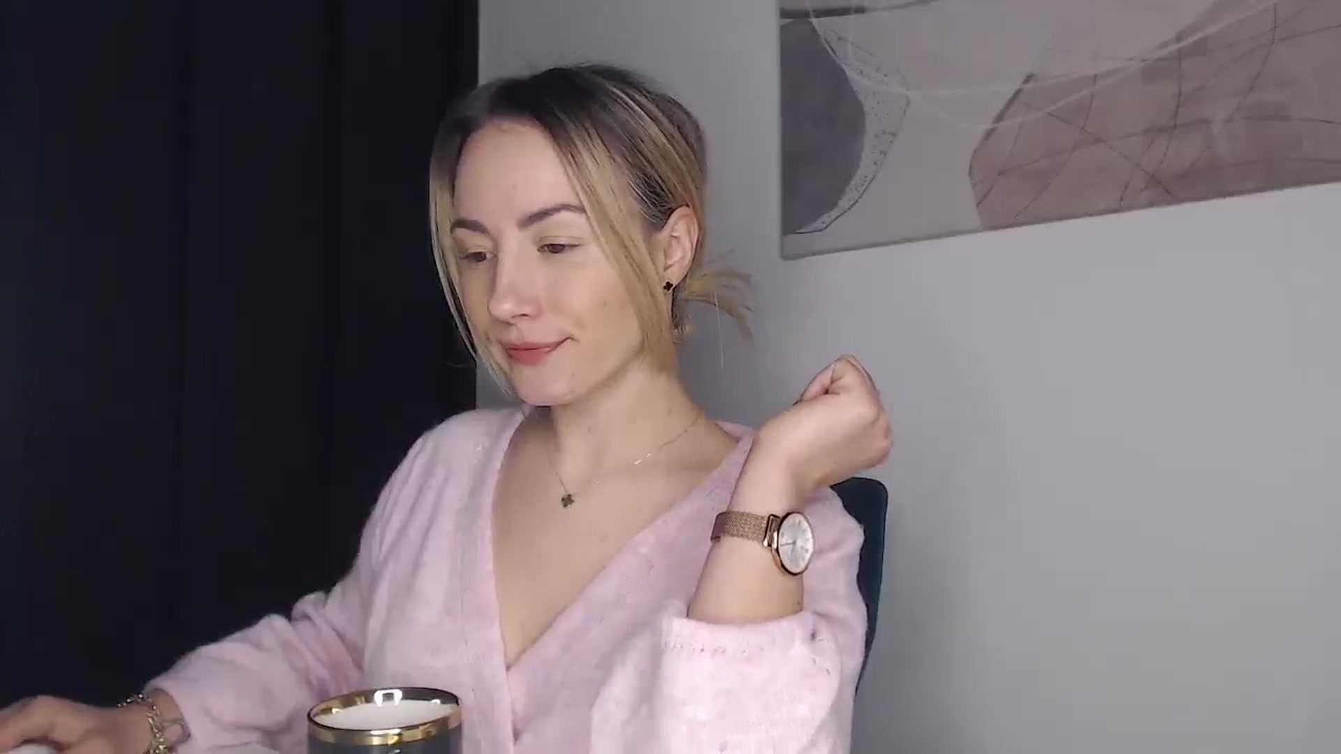 Gallery image thumbnail from Anna_E's myfreecams stream on, 10/28/2025, 18:17 image 3 of 20