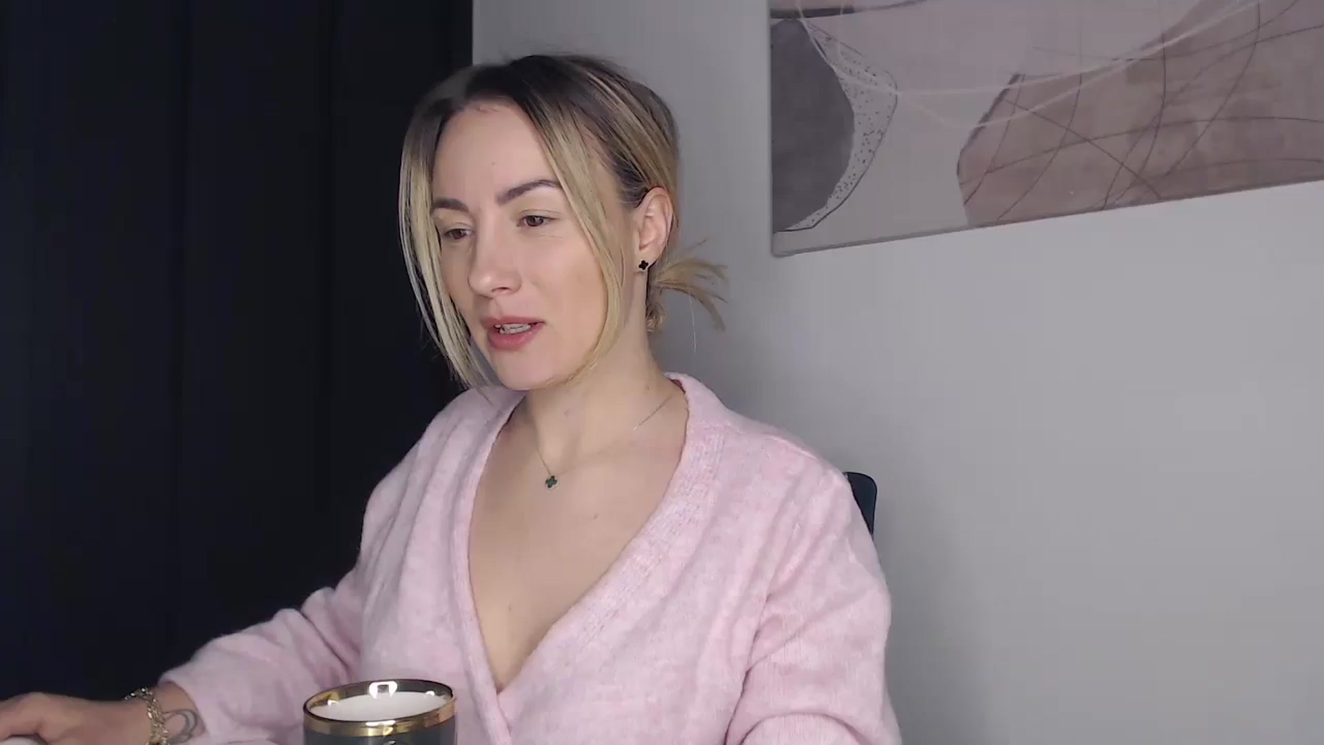 Gallery image thumbnail from Anna_E's myfreecams stream on, 10/28/2025, 18:17 image 1 of 20