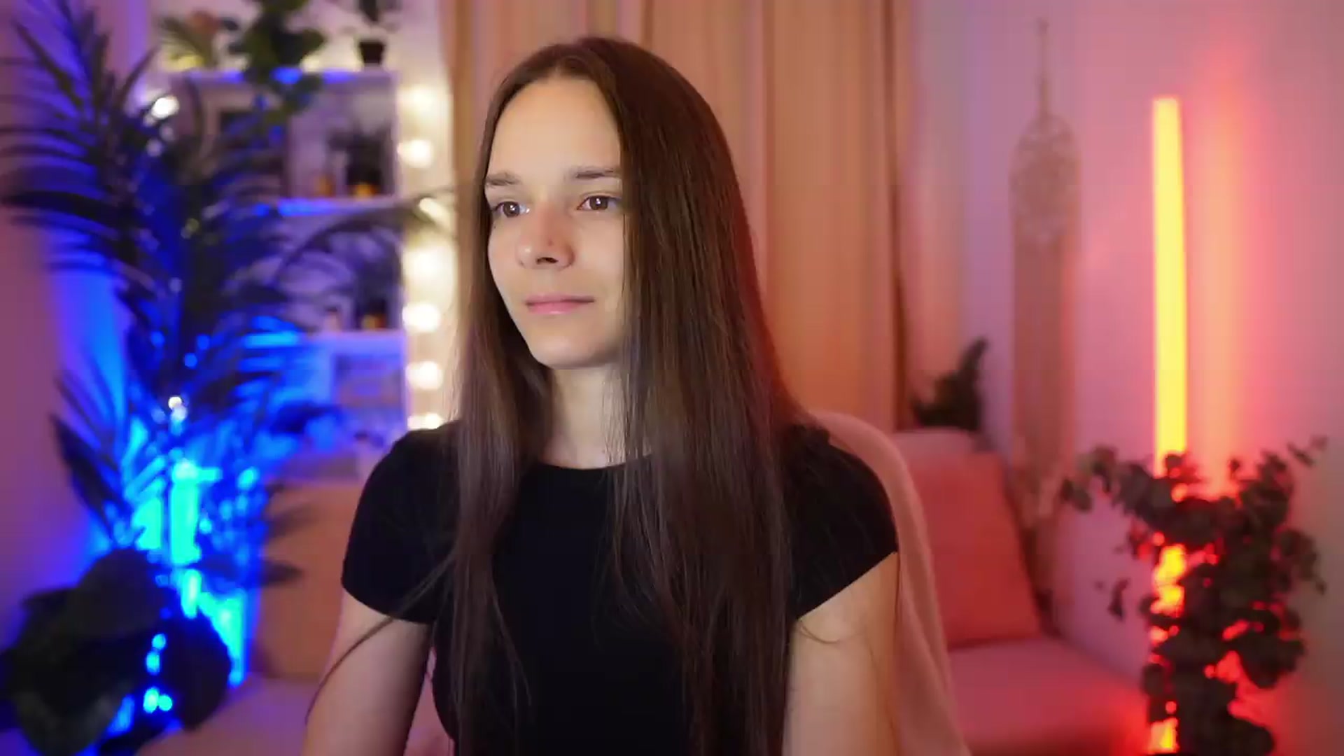 Gallery image thumbnail from Anna_Leah's myfreecams stream on, 07/01/2026, 18:48 image 8 of 20