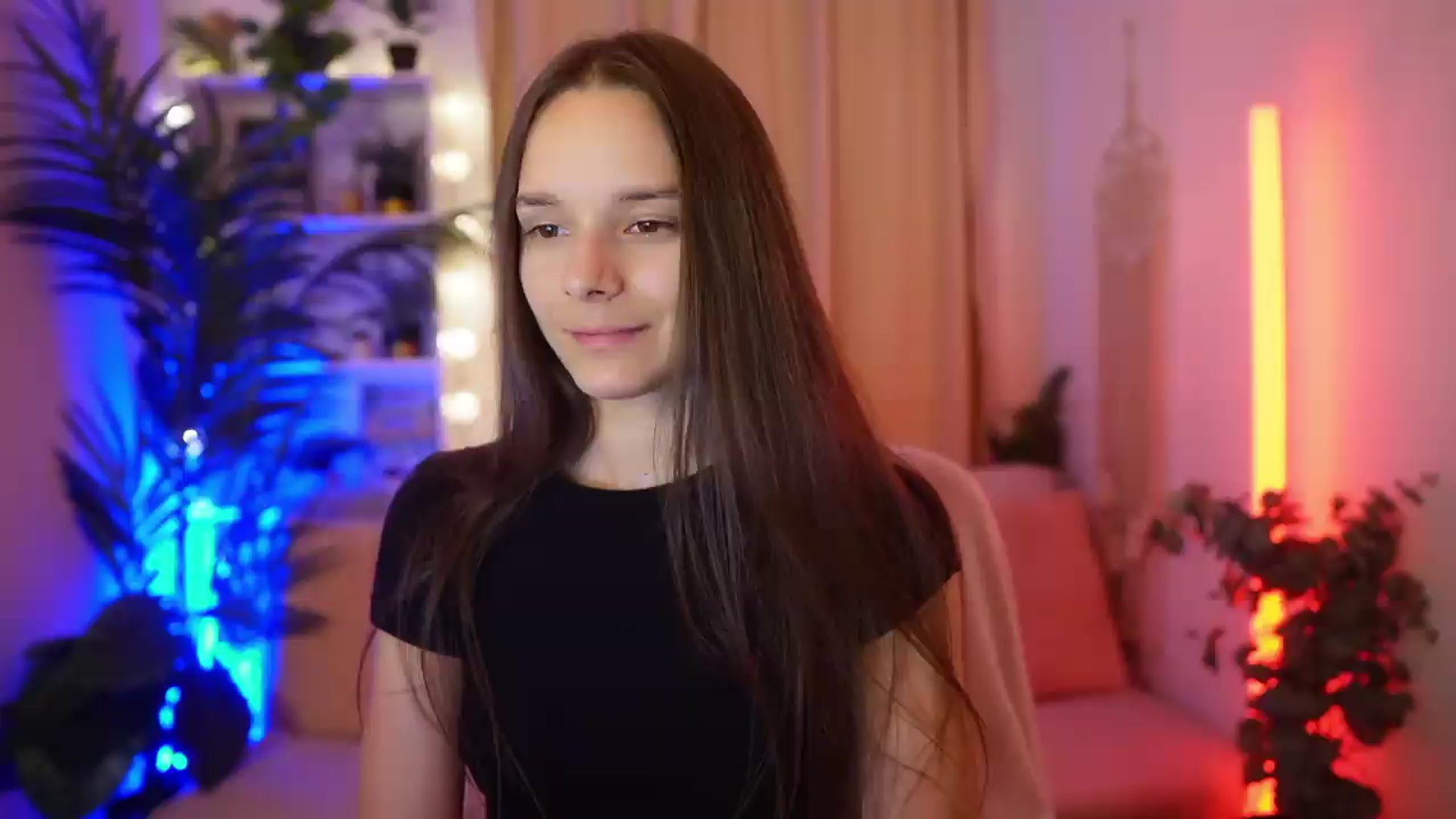 Gallery image thumbnail from Anna_Leah's myfreecams stream on, 07/01/2026, 18:48 image 5 of 20