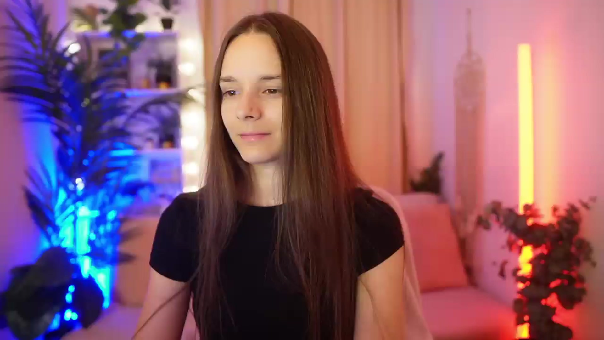 Gallery image thumbnail from Anna_Leah's myfreecams stream on, 07/01/2026, 18:48 image 10 of 20